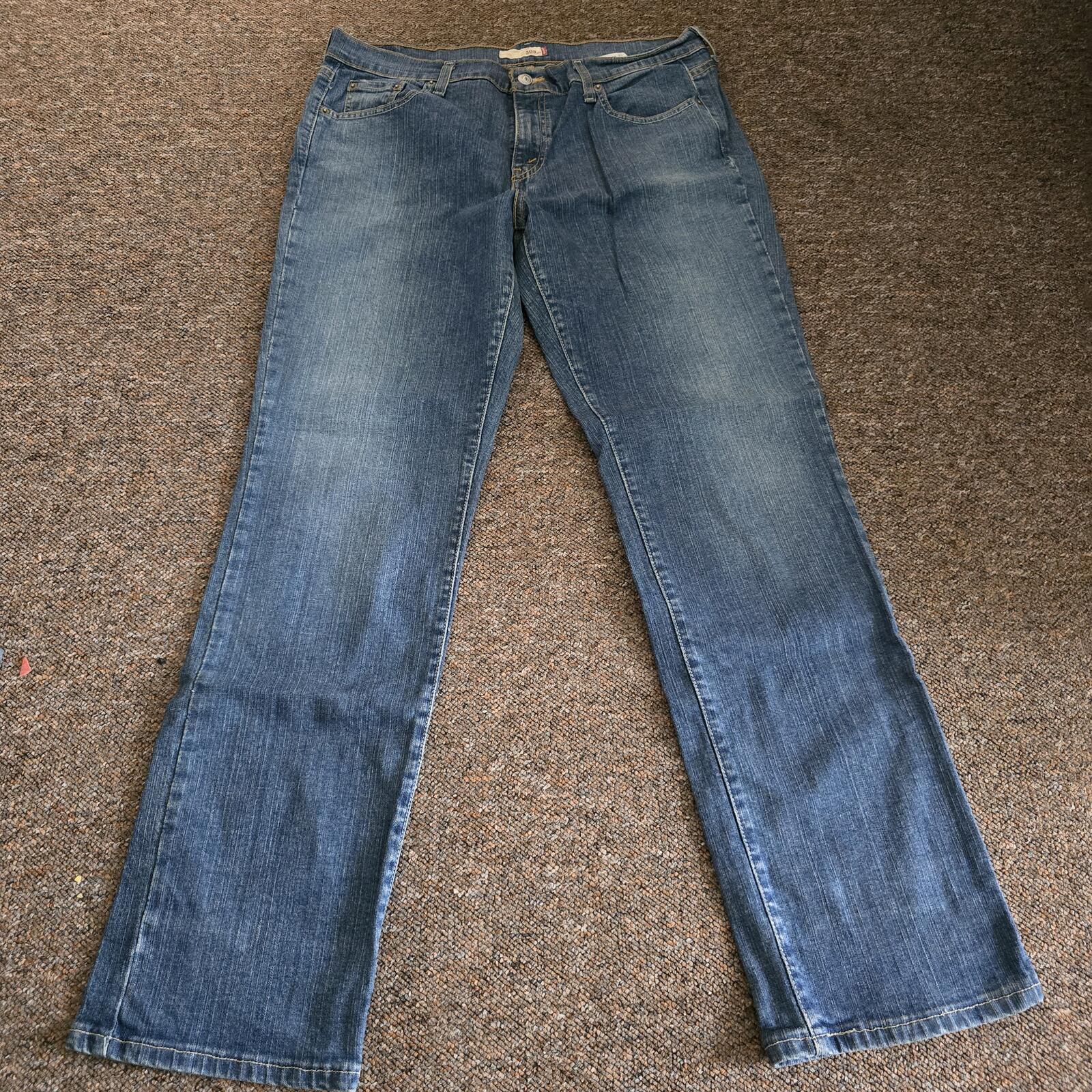 Levi's Classic Blue Denim Jeans