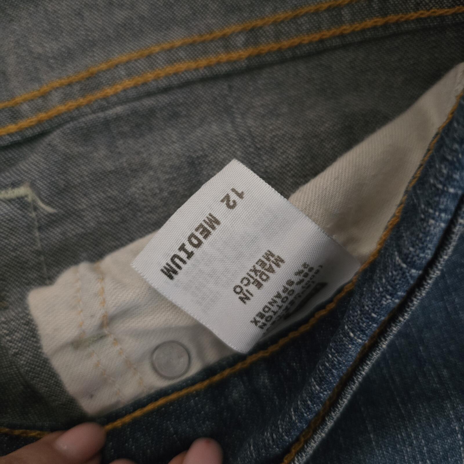 Levi's Classic Blue Denim Jeans image 6