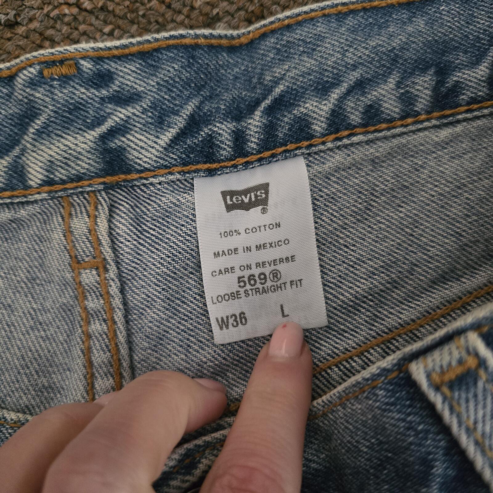 Levi's 569 Denim Shorts W36 L - Classic Blue Relaxed Fit image 4