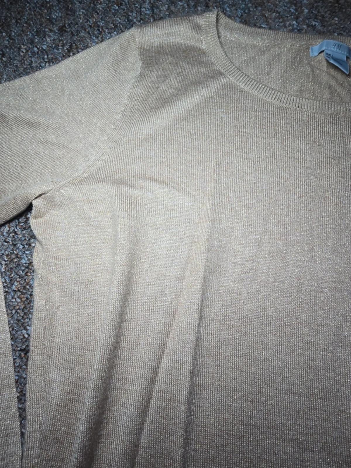 H&M Gold Sparkle Fine Knit Jumper – Size M – Glitter Party Knit image 3