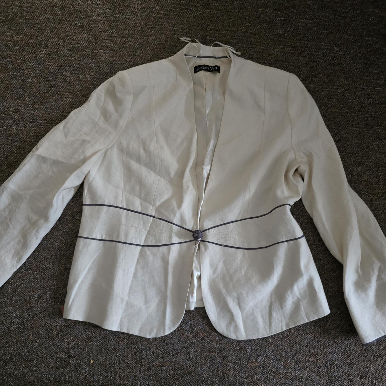 Jacques Vert beige single breasted blazer jacket occassionwear, smart, size 16 image 2