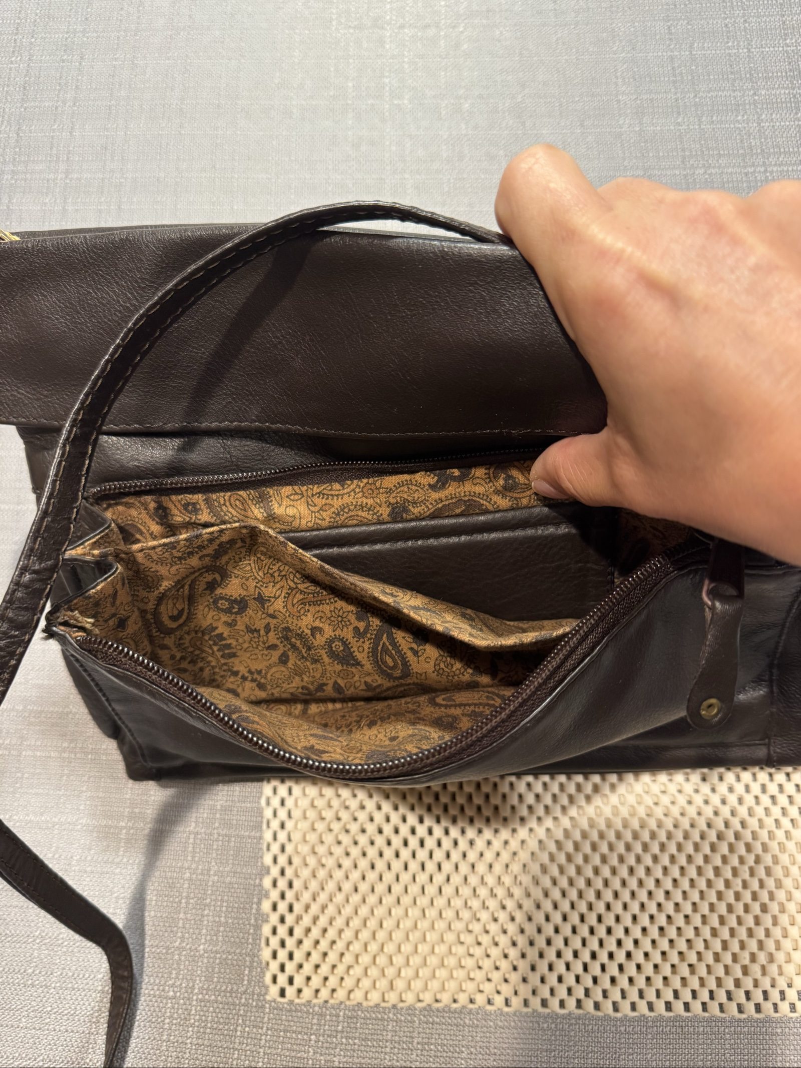 Carlos D’Santos Genuine Leather Crossbody Shoulder Bag – Dark Brown – Paisley Lining image 2