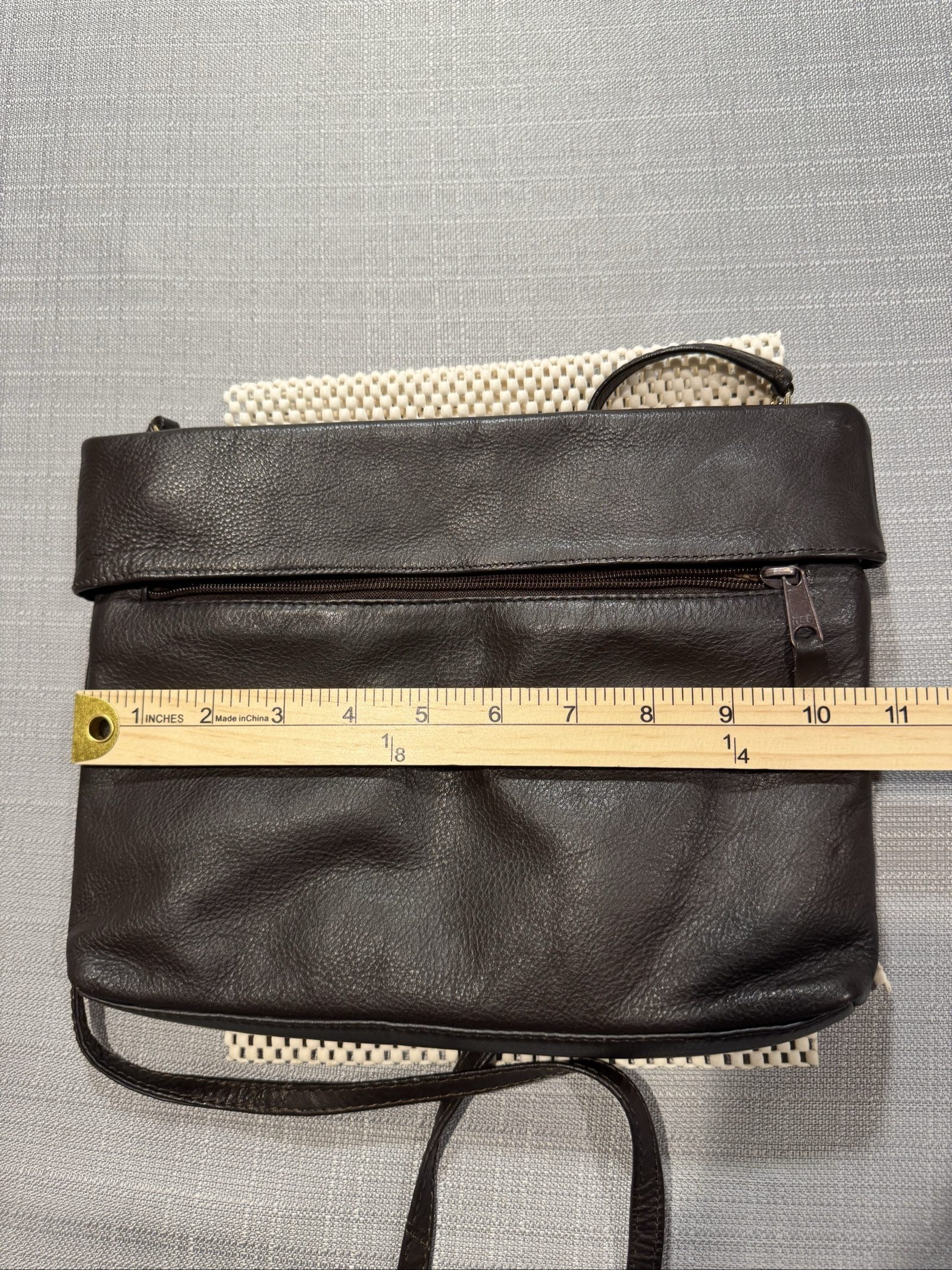 Carlos D’Santos Genuine Leather Crossbody Shoulder Bag – Dark Brown – Paisley Lining image 4
