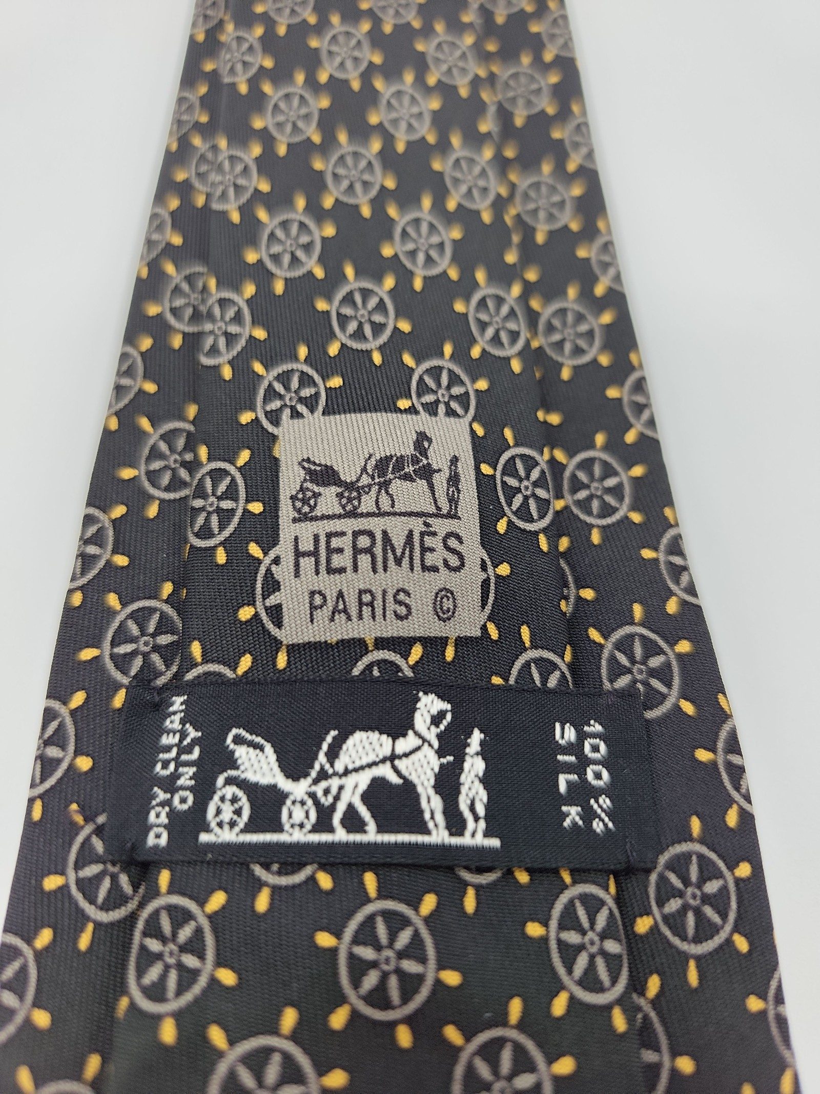 Hermes Black & Yellow Silk Patterned Tie image 2