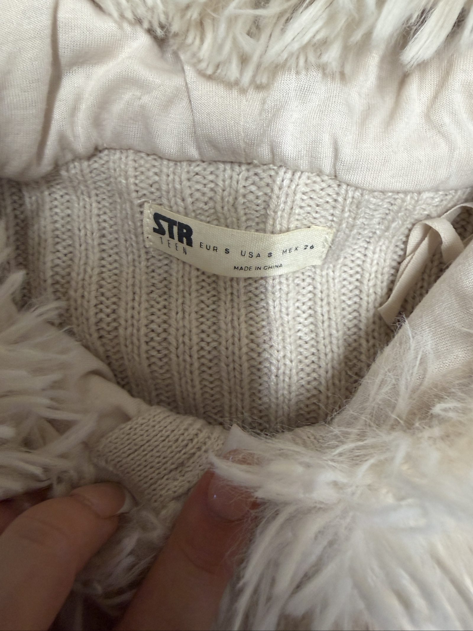 StravidaraBeige Faux Fur Hooded Vest Small image 3