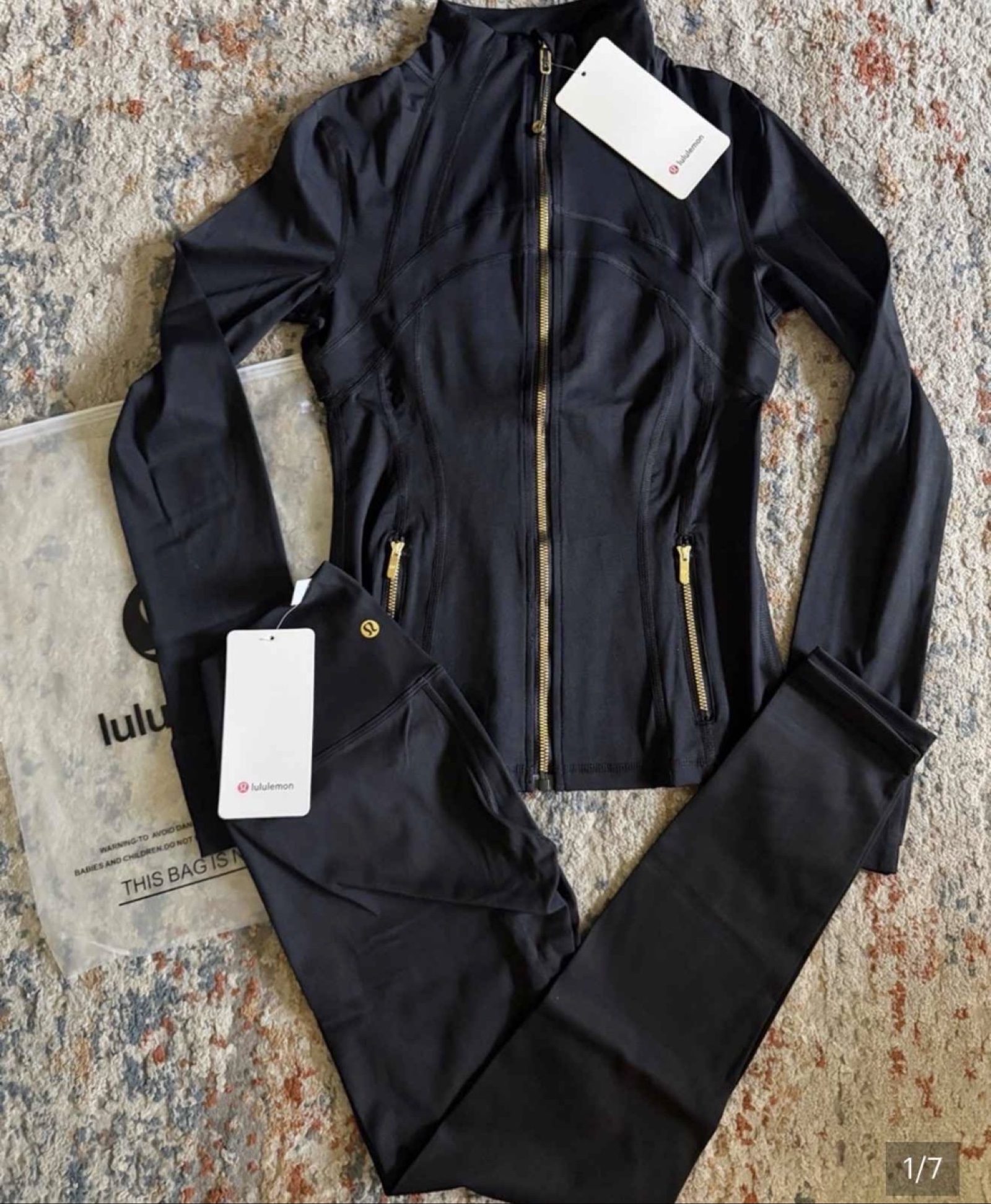 Lululemon Women's Black Zip Jacket & Leggings Set Size 6