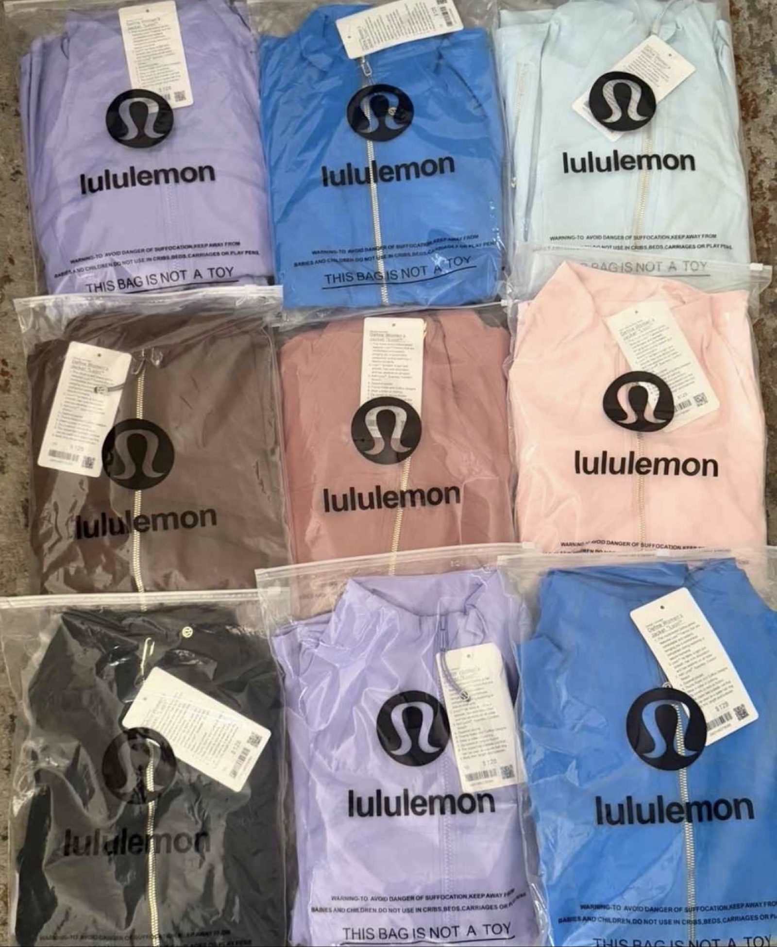 Lululemon Women's Black Zip Jacket & Leggings Set Size 6 image 6