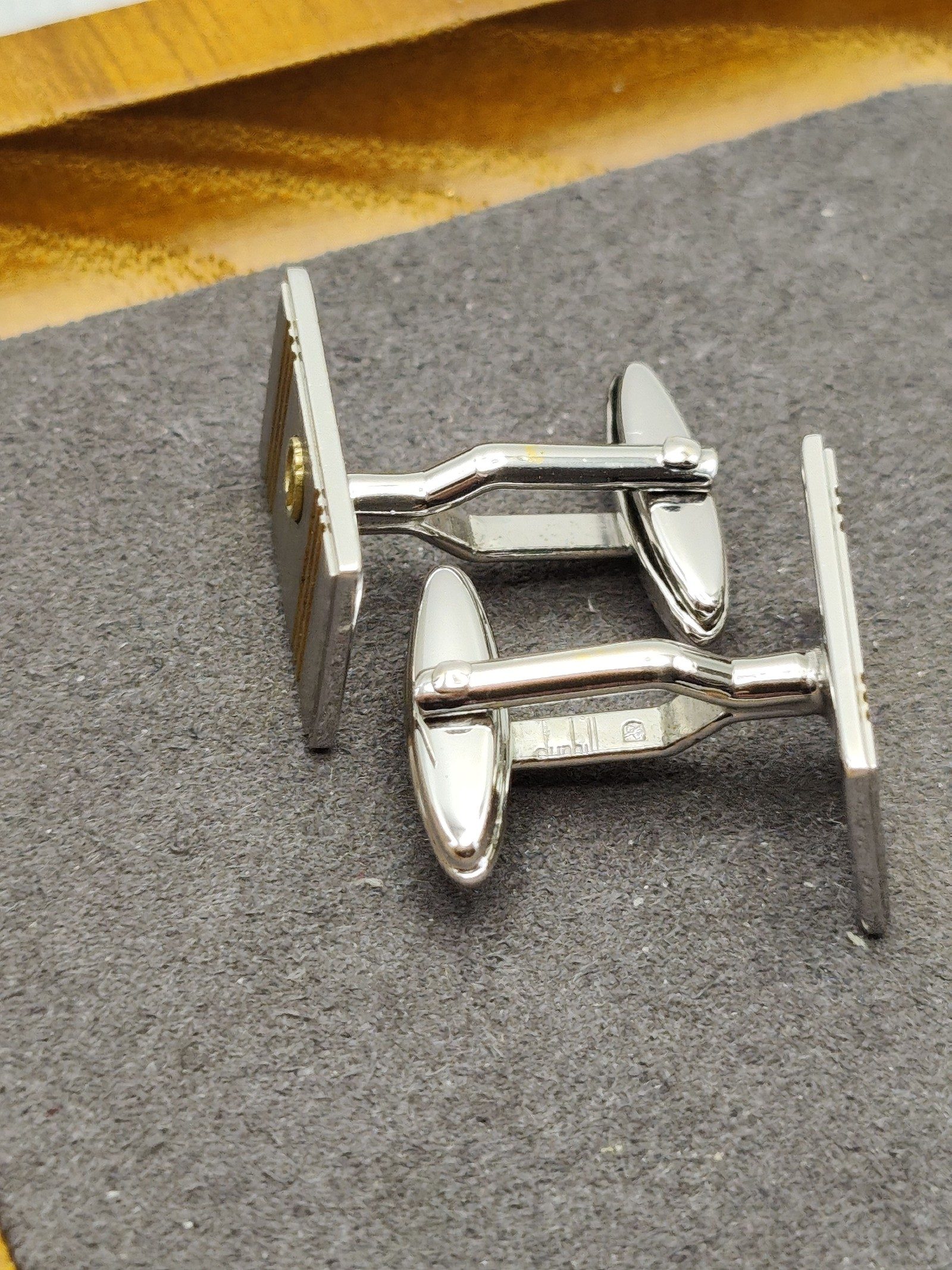 Dunhill Silver & Gold Tone Tie Clip & Cufflinks Set image 8