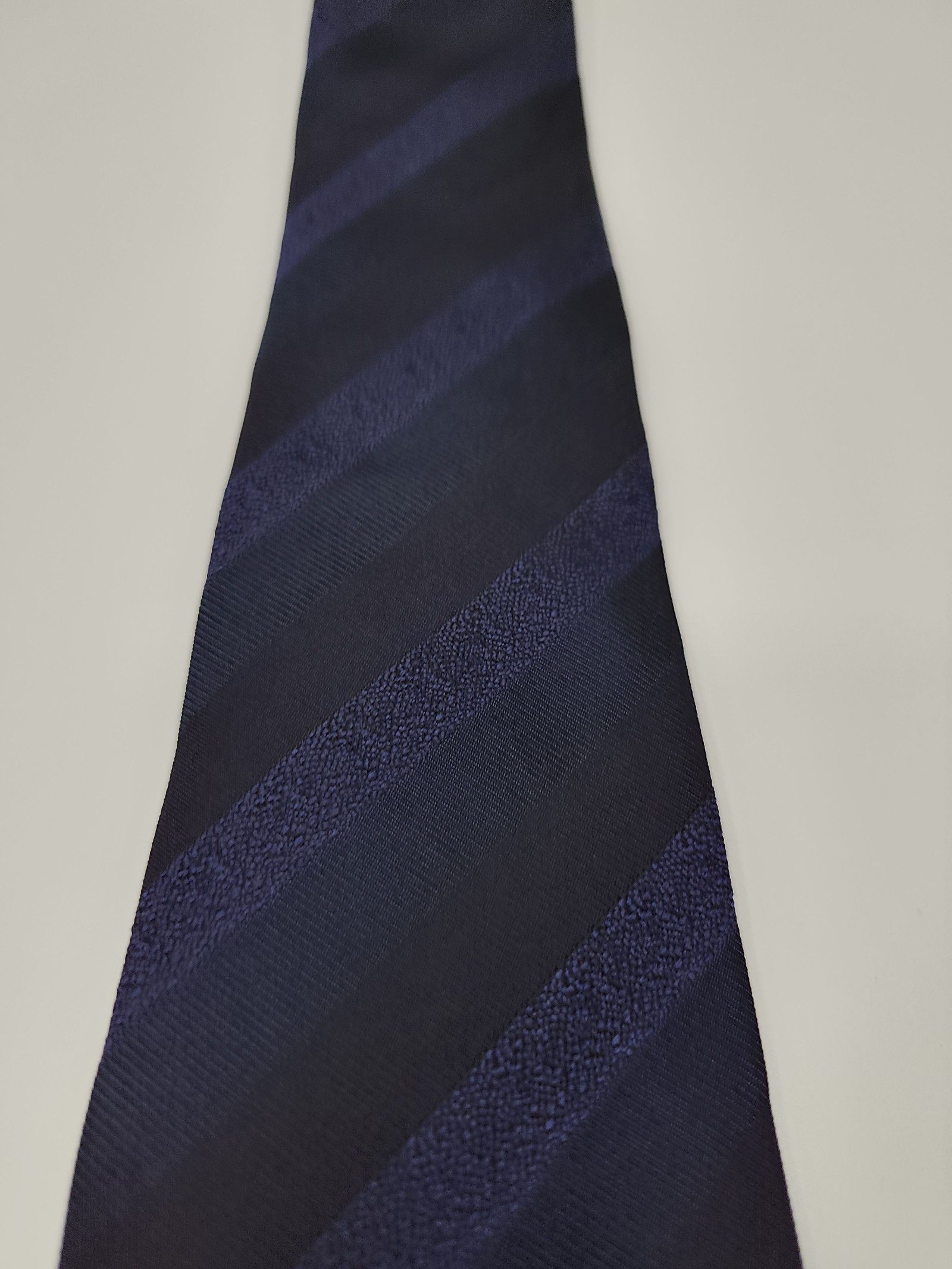 Burberry Navy Blue Striped Silk Tie Made in England image 7