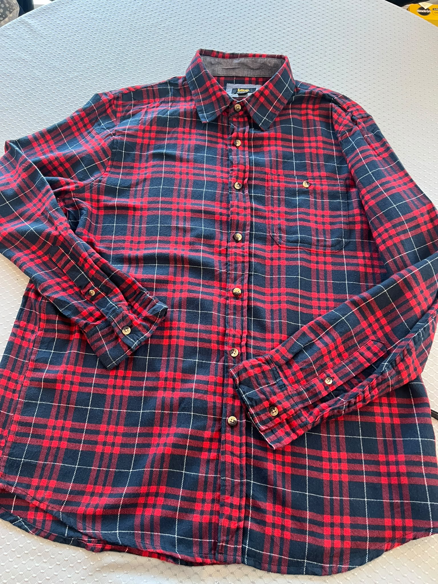 Vintage Lee Men's Red & Black Checkered Flannel Shirt Medium image 4
