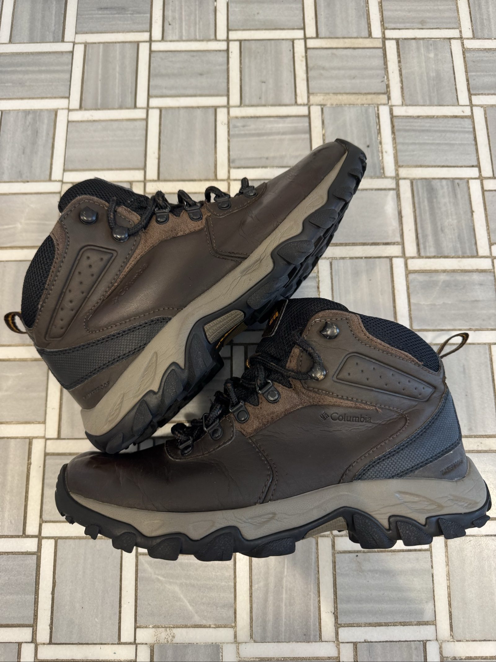 Columbia Men's Waterproof Mid-Height Hiking Boots – Brown – Men's US 8 image 2