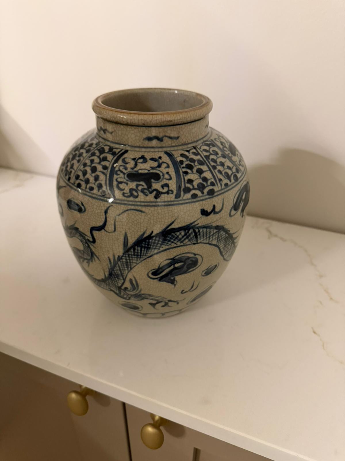Vintage Style Chinese Porcelain Vase – Blue Dragon Motif, Beige Ceramic image 5