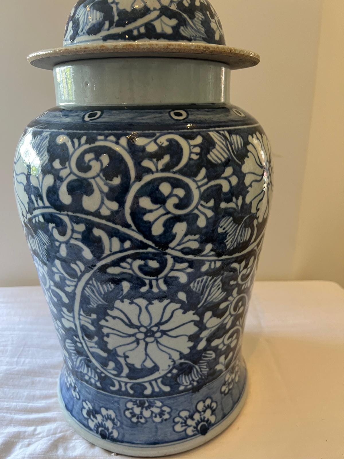Elegant Blue & White Chinese Porcelain Ginger Jar – Floral Lidded Ceramic Vase image 4