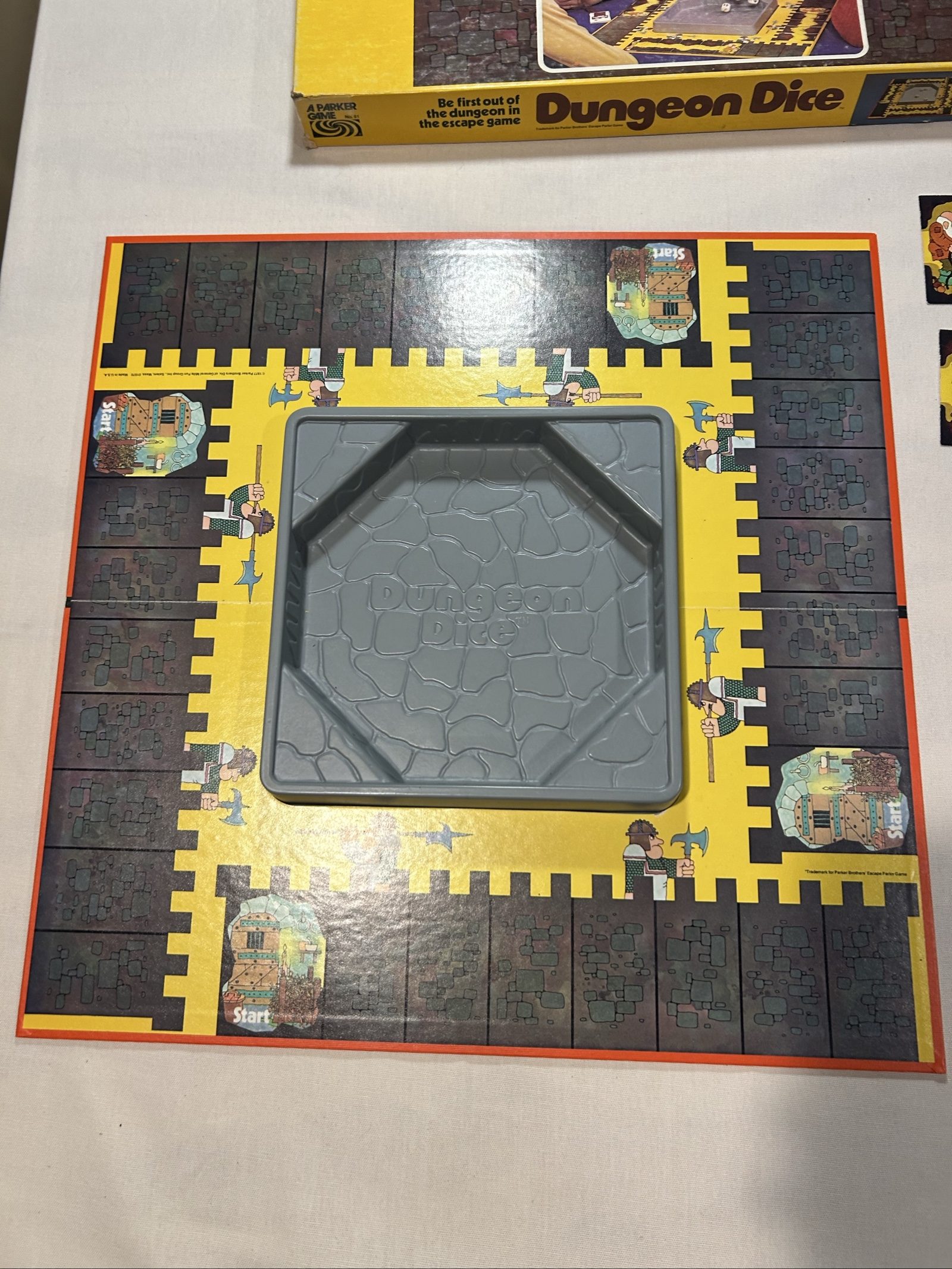 Vintage 1977 Parker Brothers Dungeon Dice Board Game Complete 6 Dice 28 Cards image 3