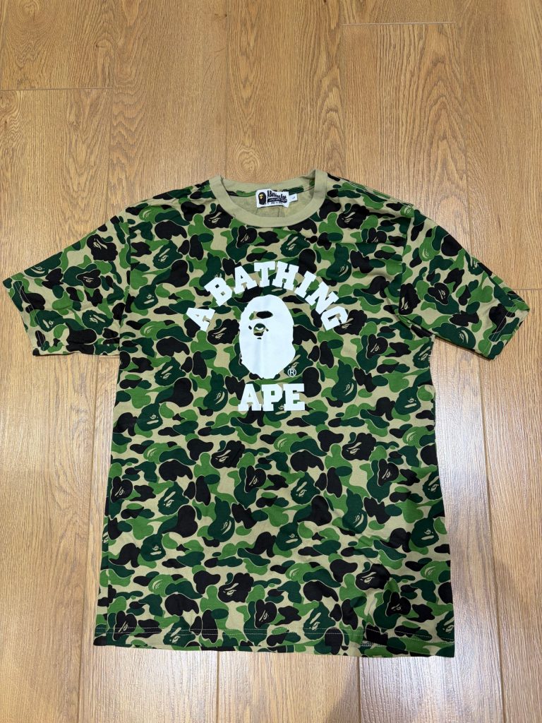 A Bathing Ape Green Camo Logo T-Shirt Large 100% Cotton