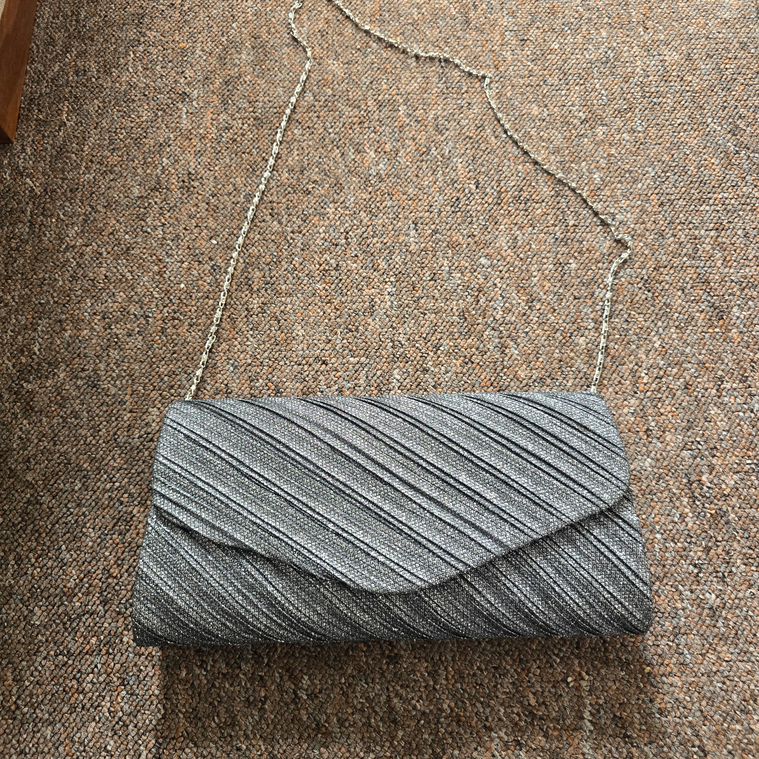 Silver Evening Clutch Bag with Chain Strap image 8
