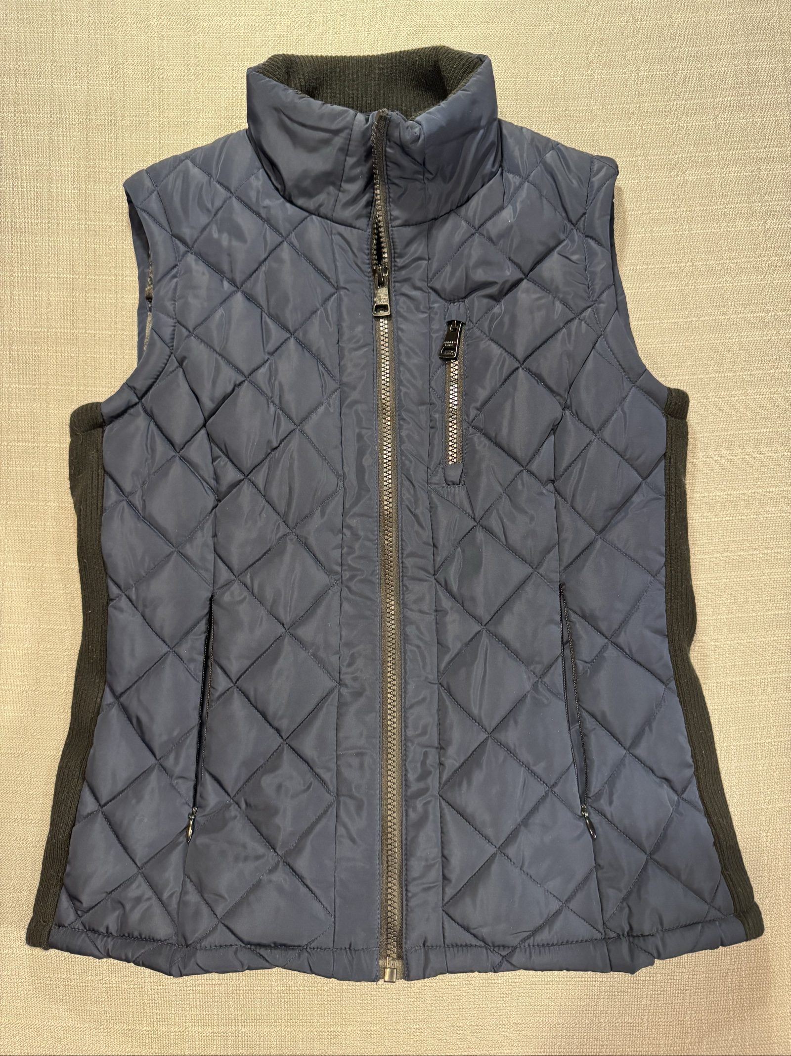 Women’s Andrew Marc Quilted Zip Vest – Navy – XS