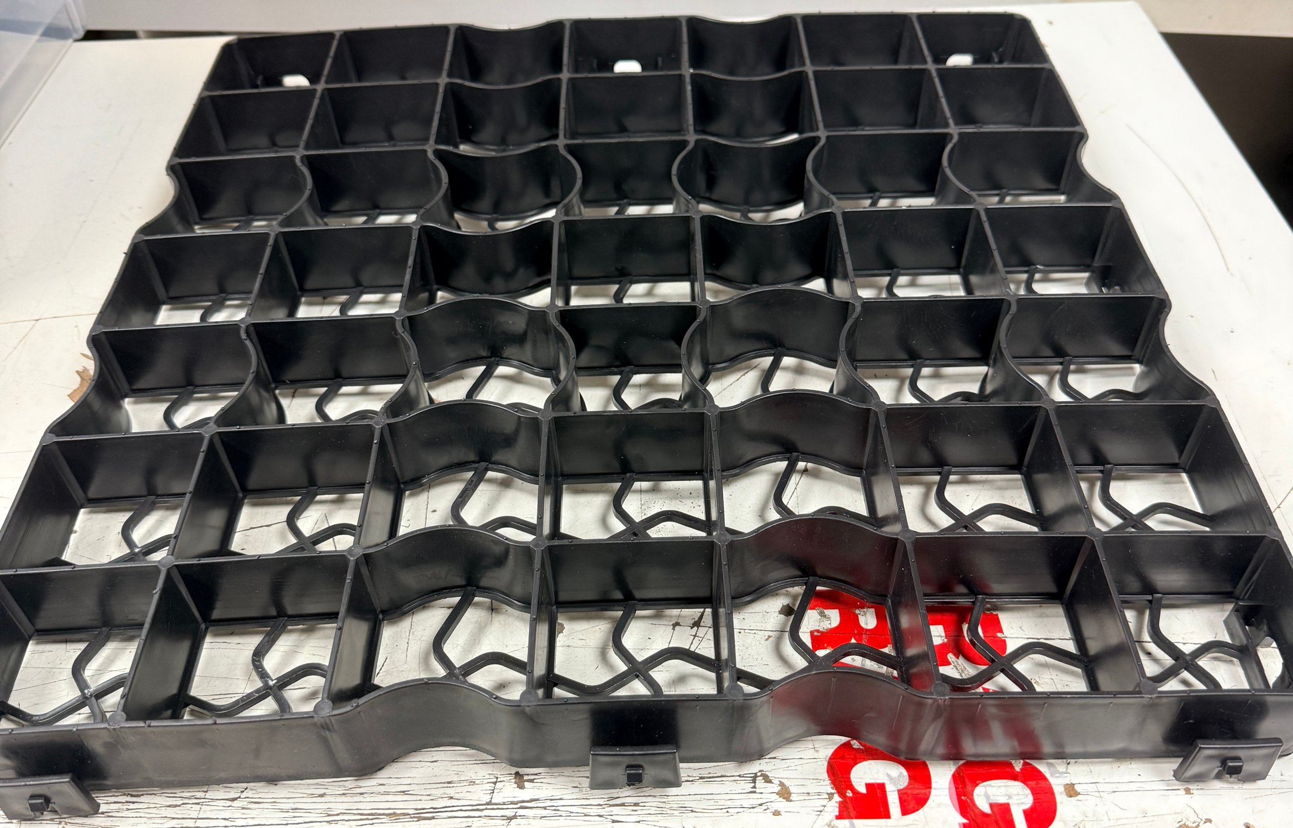 Black Plastic Ground Stabiliser Grid Mat Panel £5 Each image 2