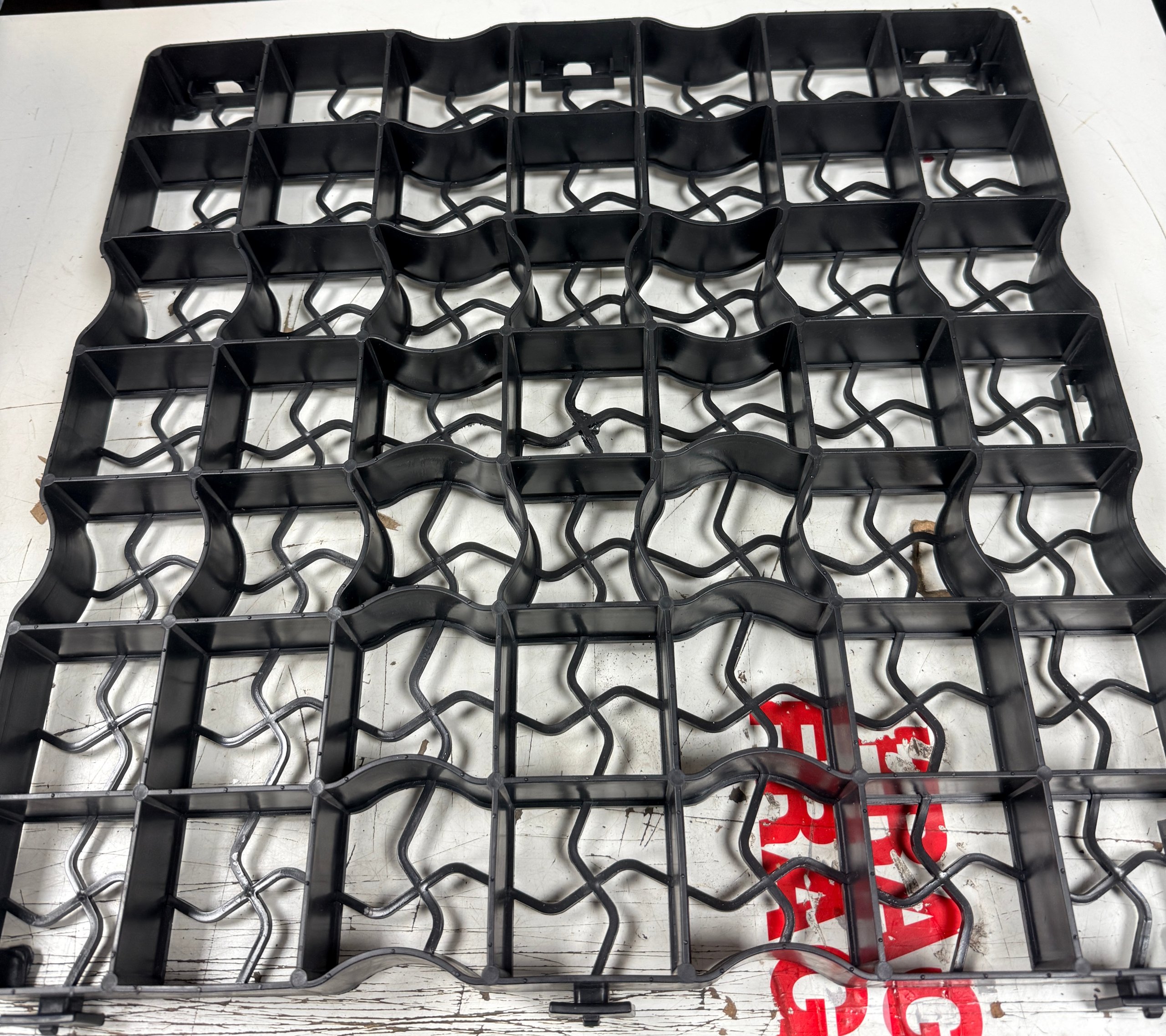 Black Plastic Ground Stabiliser Grid Mat Panel £5 Each image 3