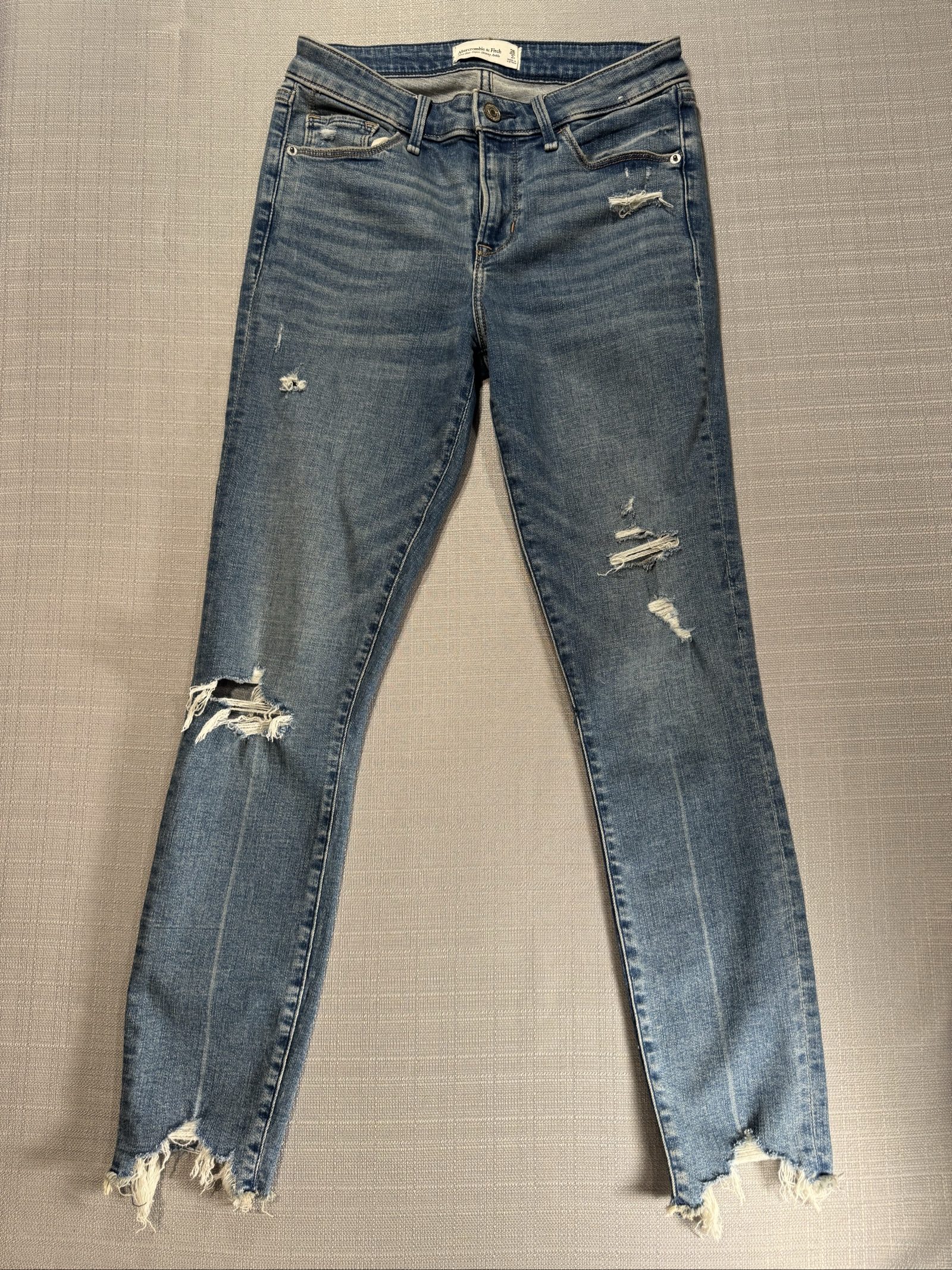 Women’s Abercrombie & Fitch Super Skinny Ankle Distressed Jeans – Blue – 26