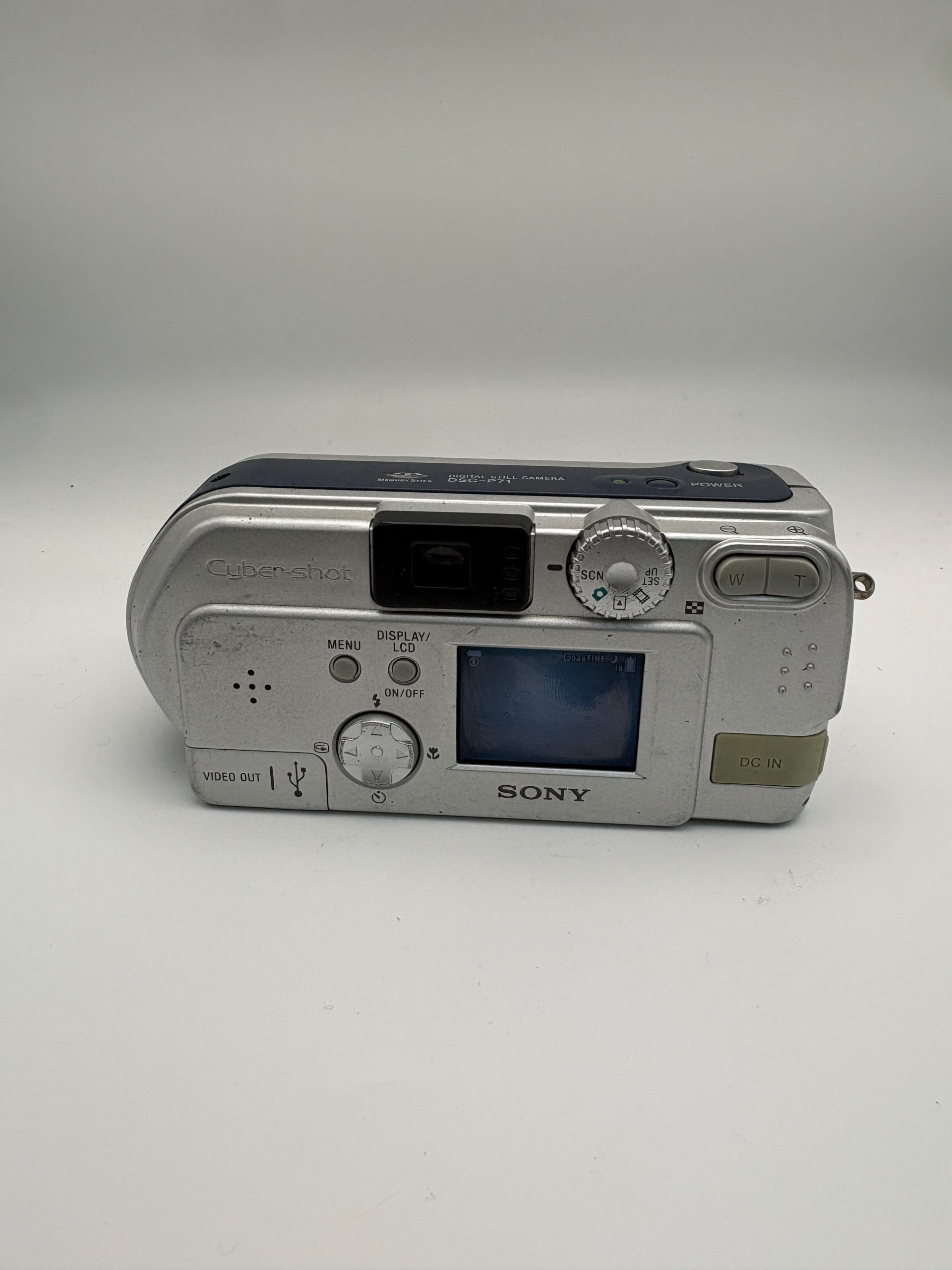 Sony Cyber-shot DSC-P71 Digitalkamera 3.2MP Y2K silber funktionsgeprüft