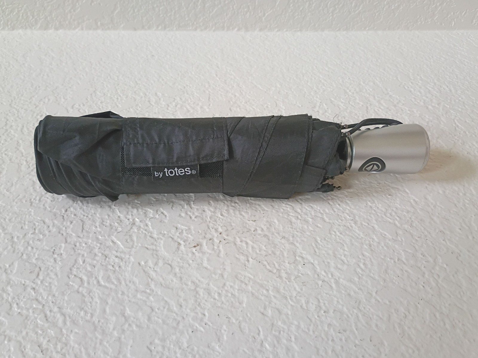 totes Black Compact Folding Umbrella with Silver Handle