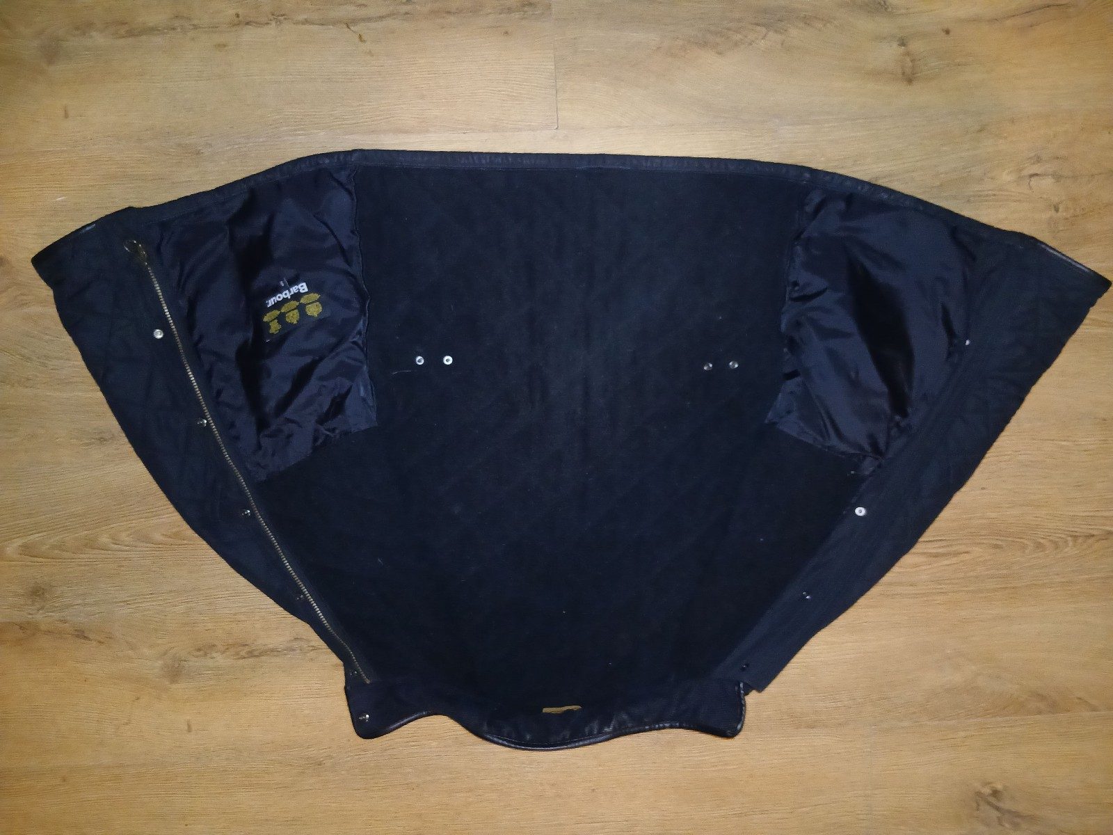 Barbour Black Quilted Jacket Medium with Zipper & Button Pockets image 6