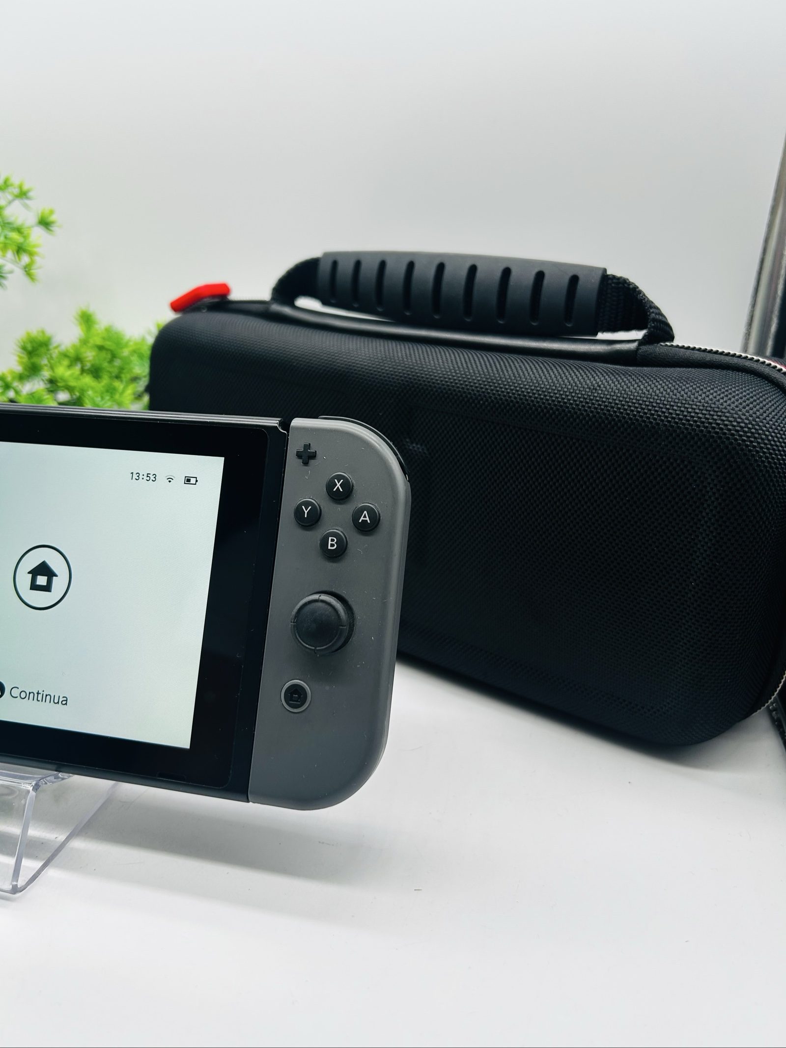 Nintendo Switch V2 Grigia + Dock + Custodia Nintendo + Accessori image 3