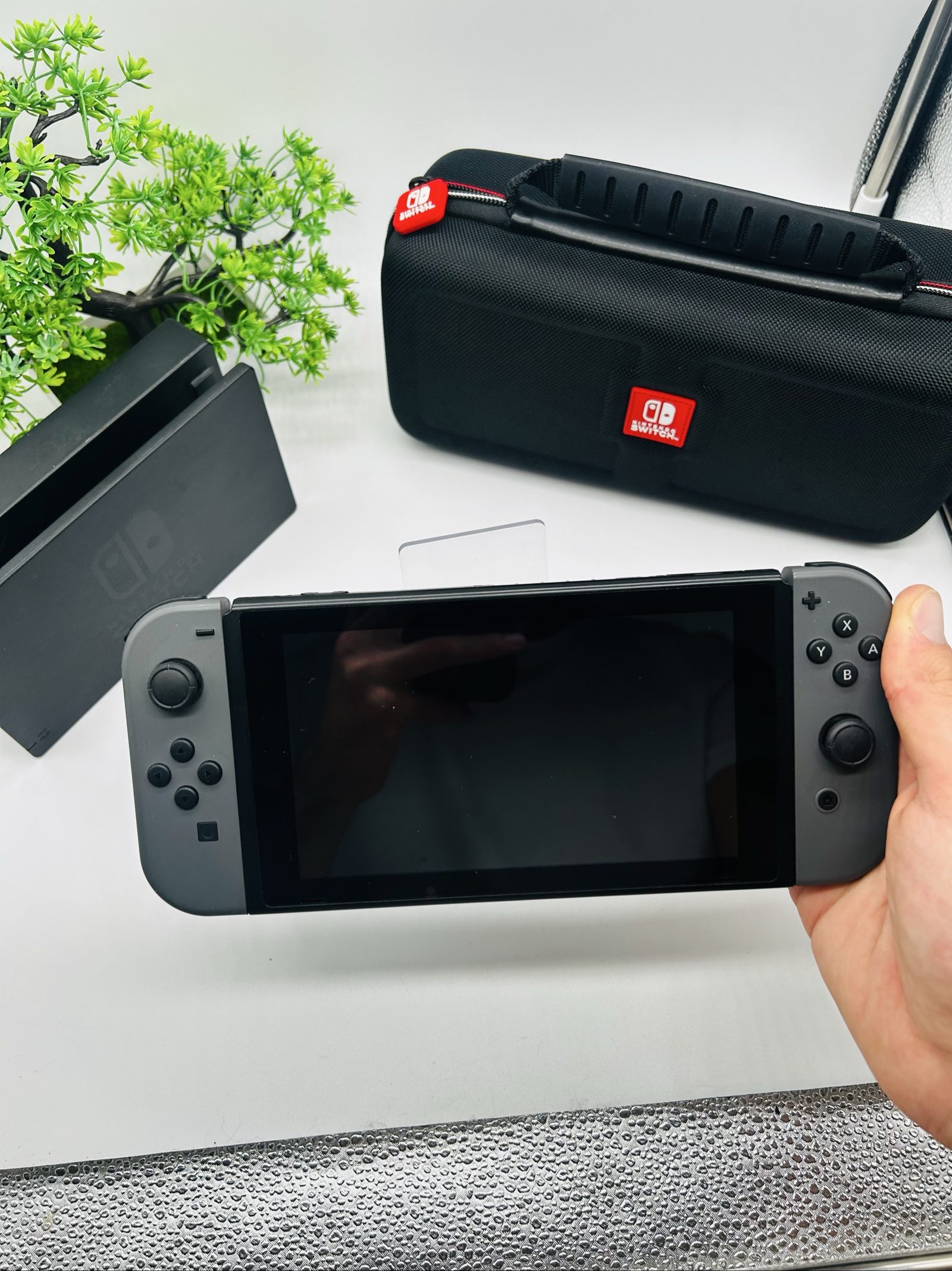 Nintendo Switch V2 Grigia + Dock + Custodia Nintendo + Accessori image 6
