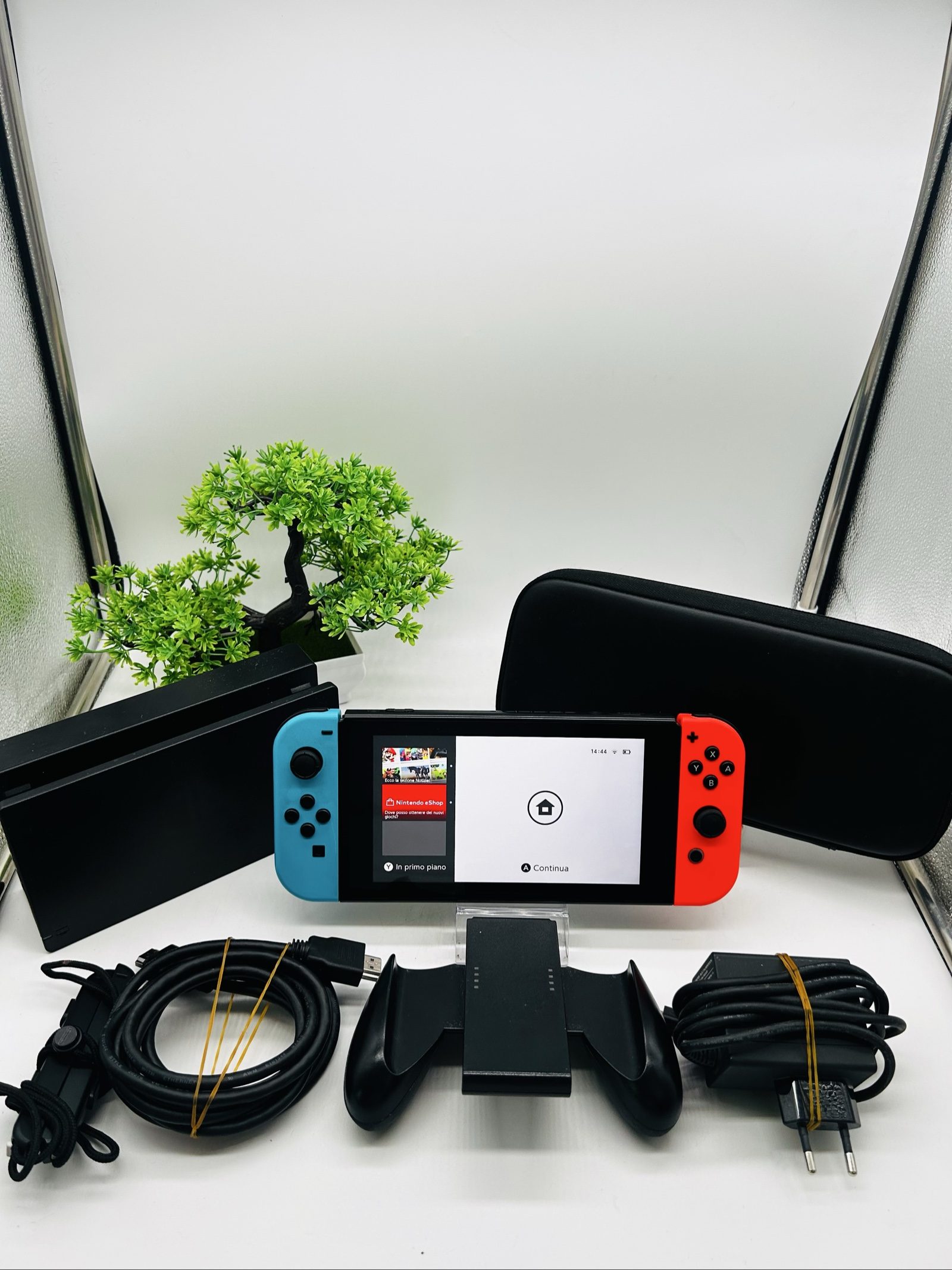 Nintendo Switch V2 Blu/Rossa + Dock + Accessori + Custodia – Ottime Condizioni
