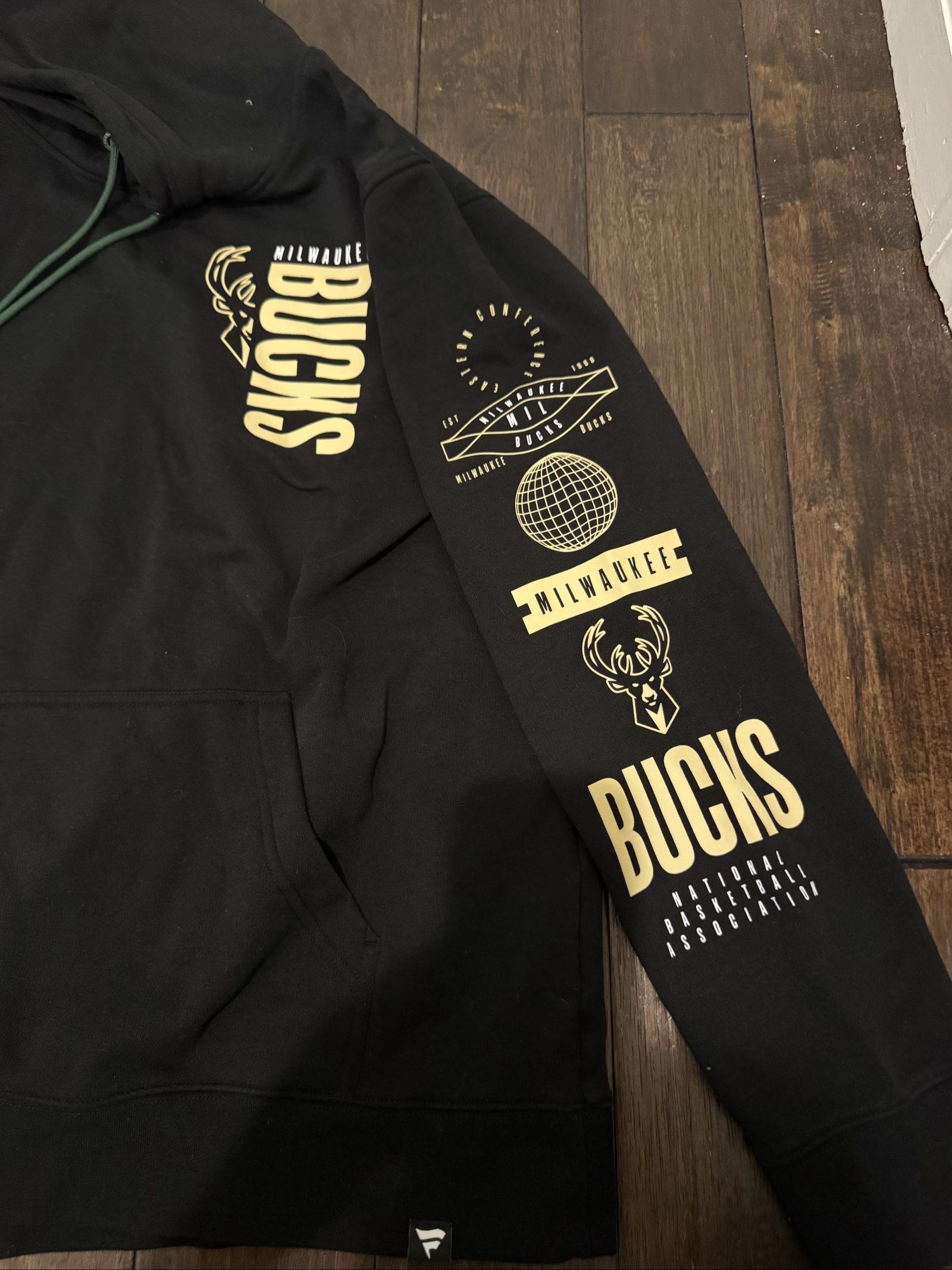 Milwaukee Bucks “Brew City Basketball” Hoodie – Medium image 3