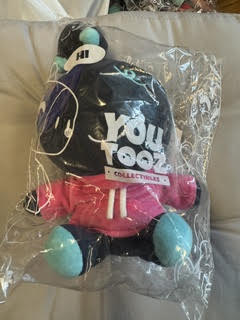 Youtooz Sho Plush (9 inch / ~23 cm) | Nieuw met tag | Creator Collectible