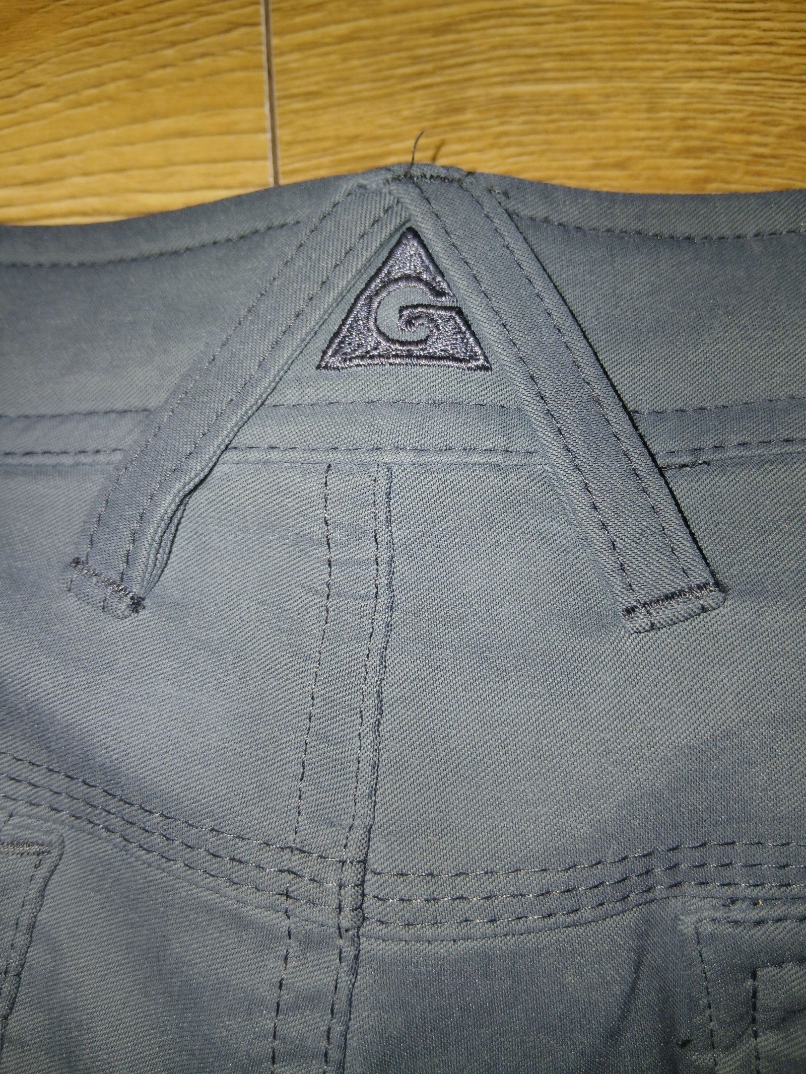 Gerry Grey Cargo Shorts Size 32 image 2