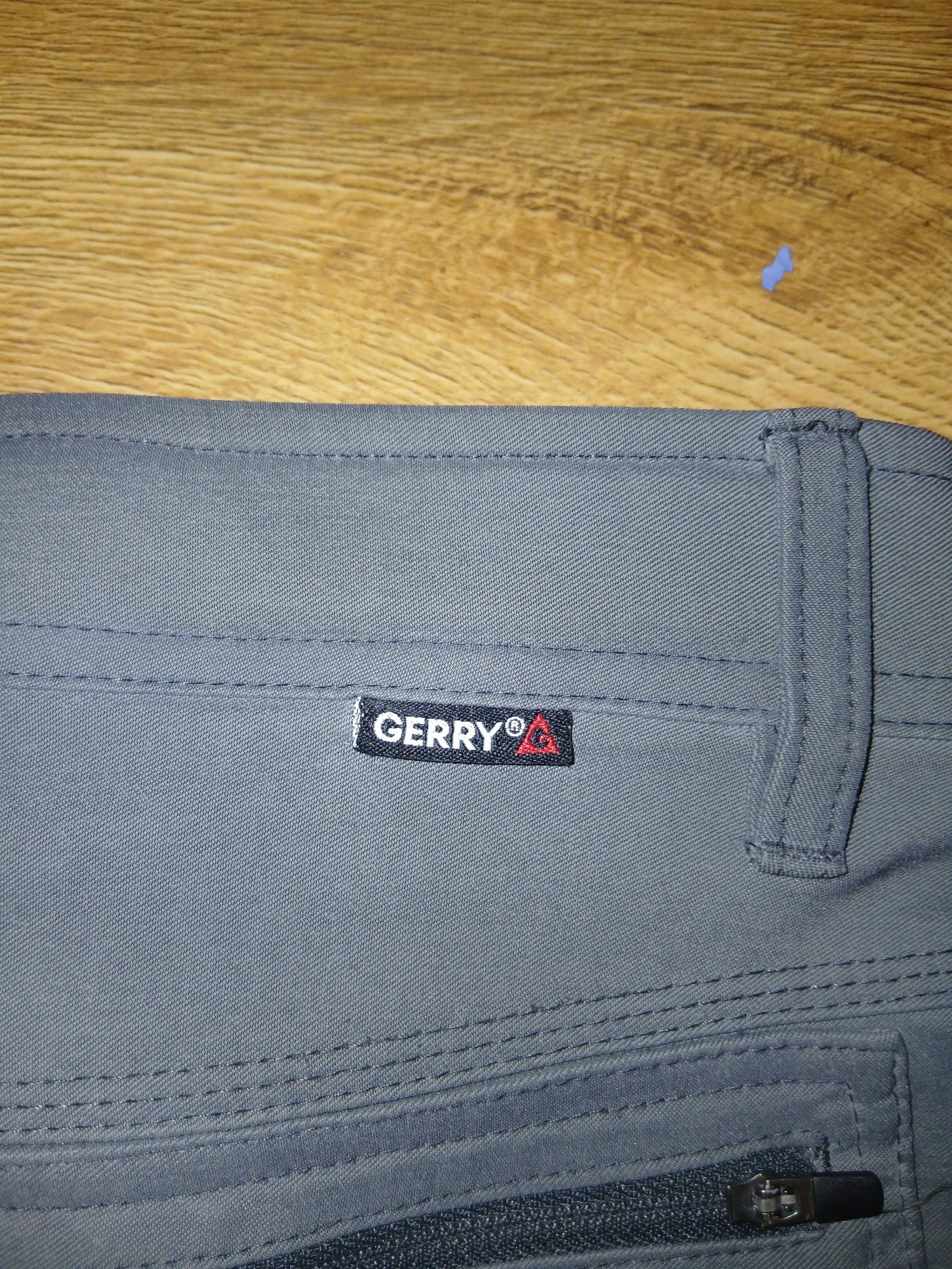 Gerry Grey Cargo Shorts Size 32 image 3