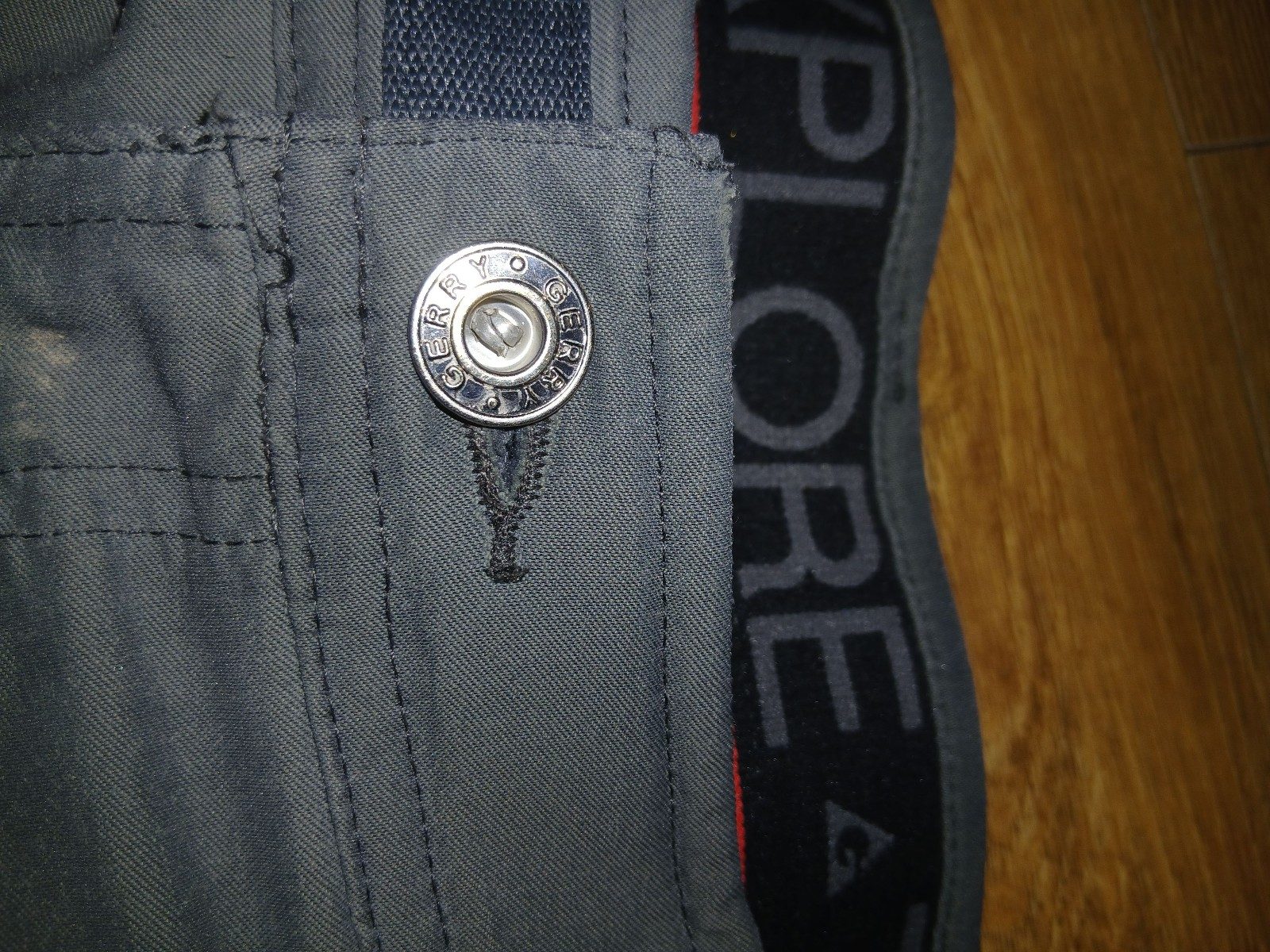 Gerry Grey Cargo Shorts Size 32 image 8