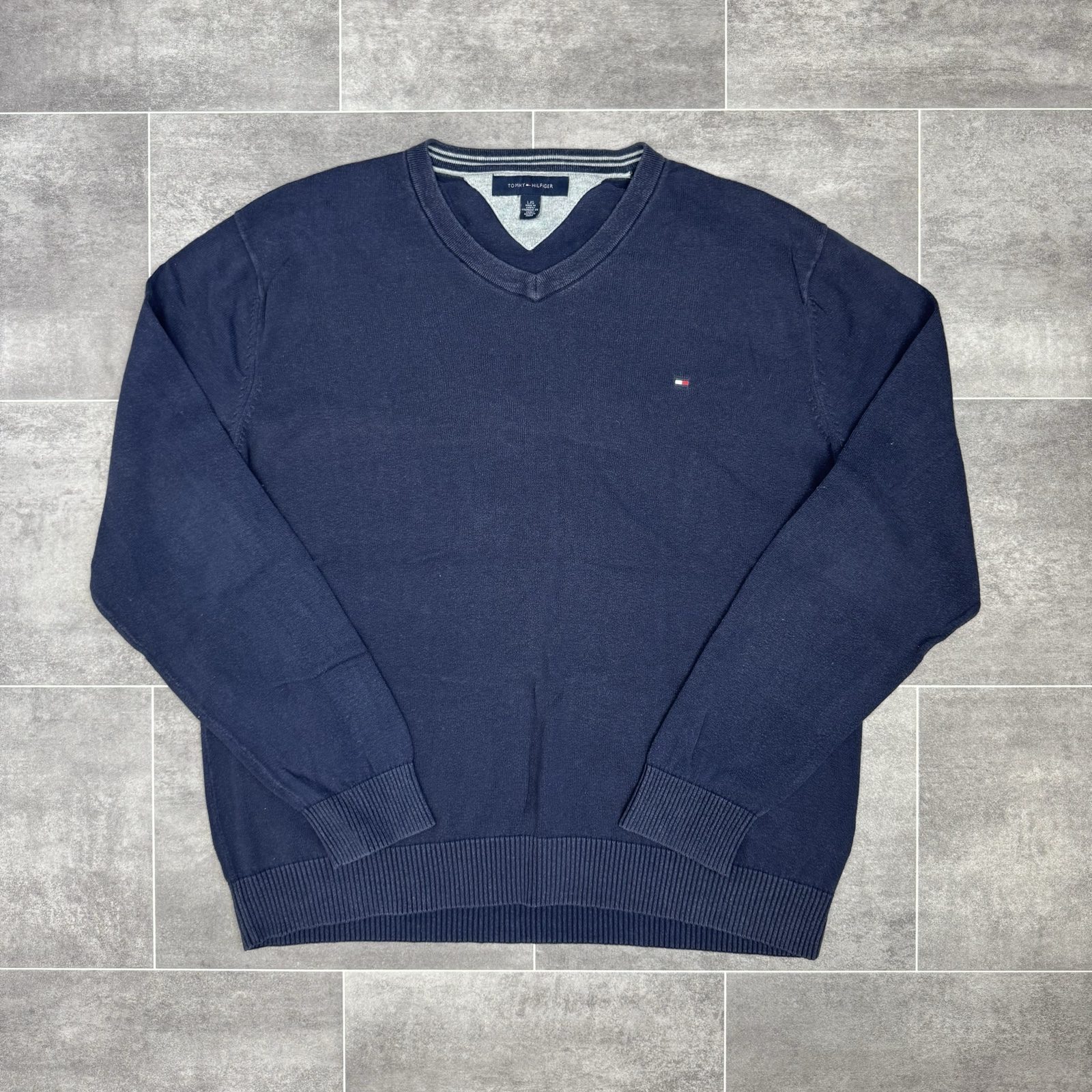 Tommy Hilfiger Navy V-Neck Sweater Large Cotton Blend