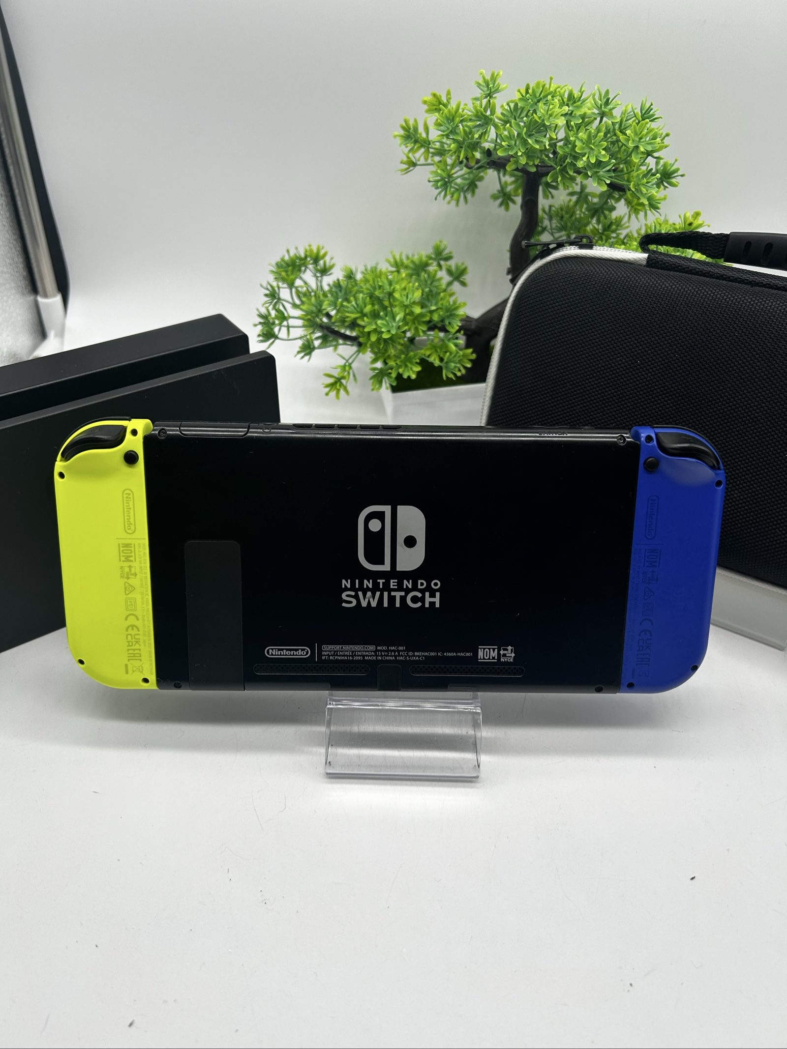 Nintendo Switch Blu/Gialla + Dock + Grip + Accessori + Custodia image 10