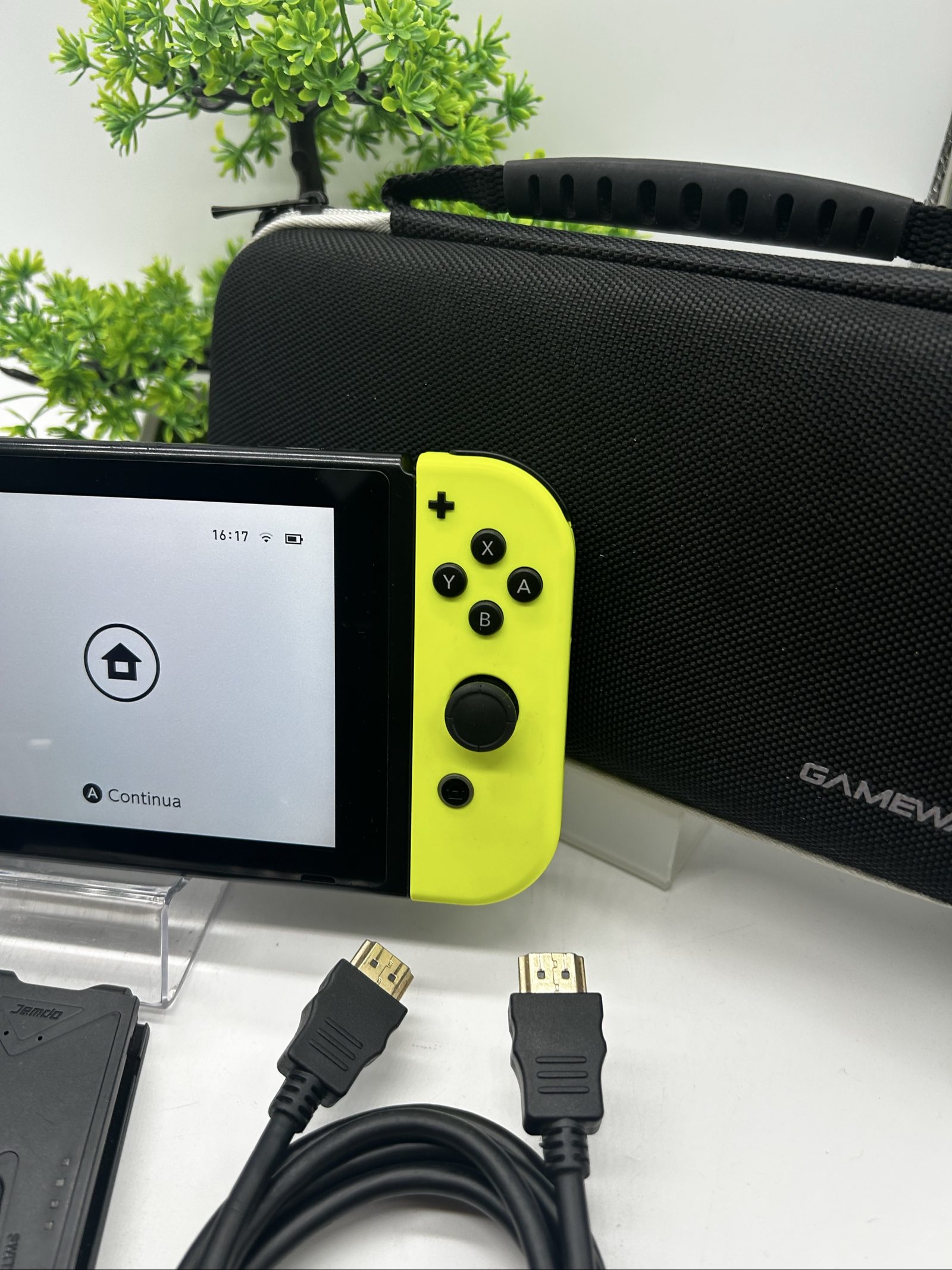 Nintendo Switch Blu/Gialla + Dock + Grip + Accessori + Custodia image 3