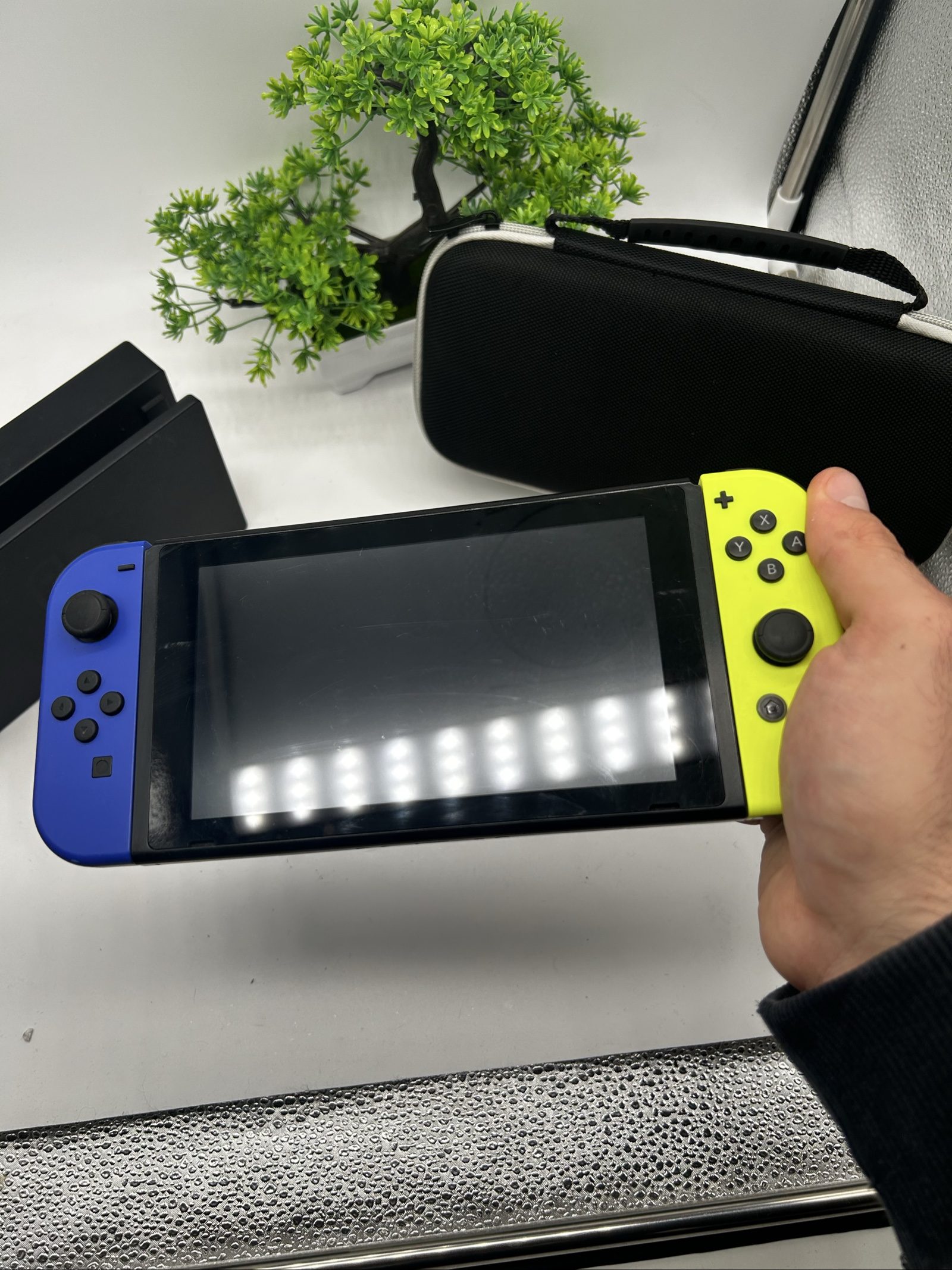 Nintendo Switch Blu/Gialla + Dock + Grip + Accessori + Custodia image 7