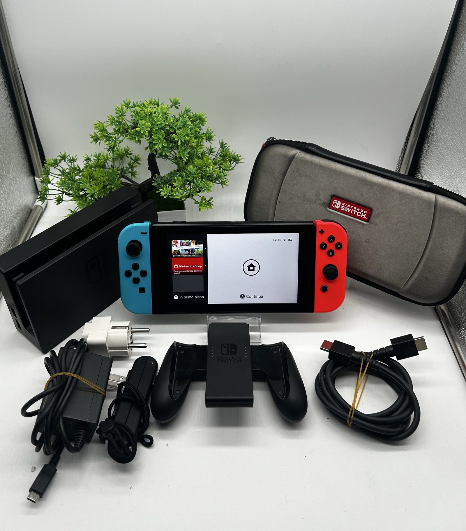 Nintendo Switch V2 Blu/Rossa + Dock + Grip + Accessori + Custodia