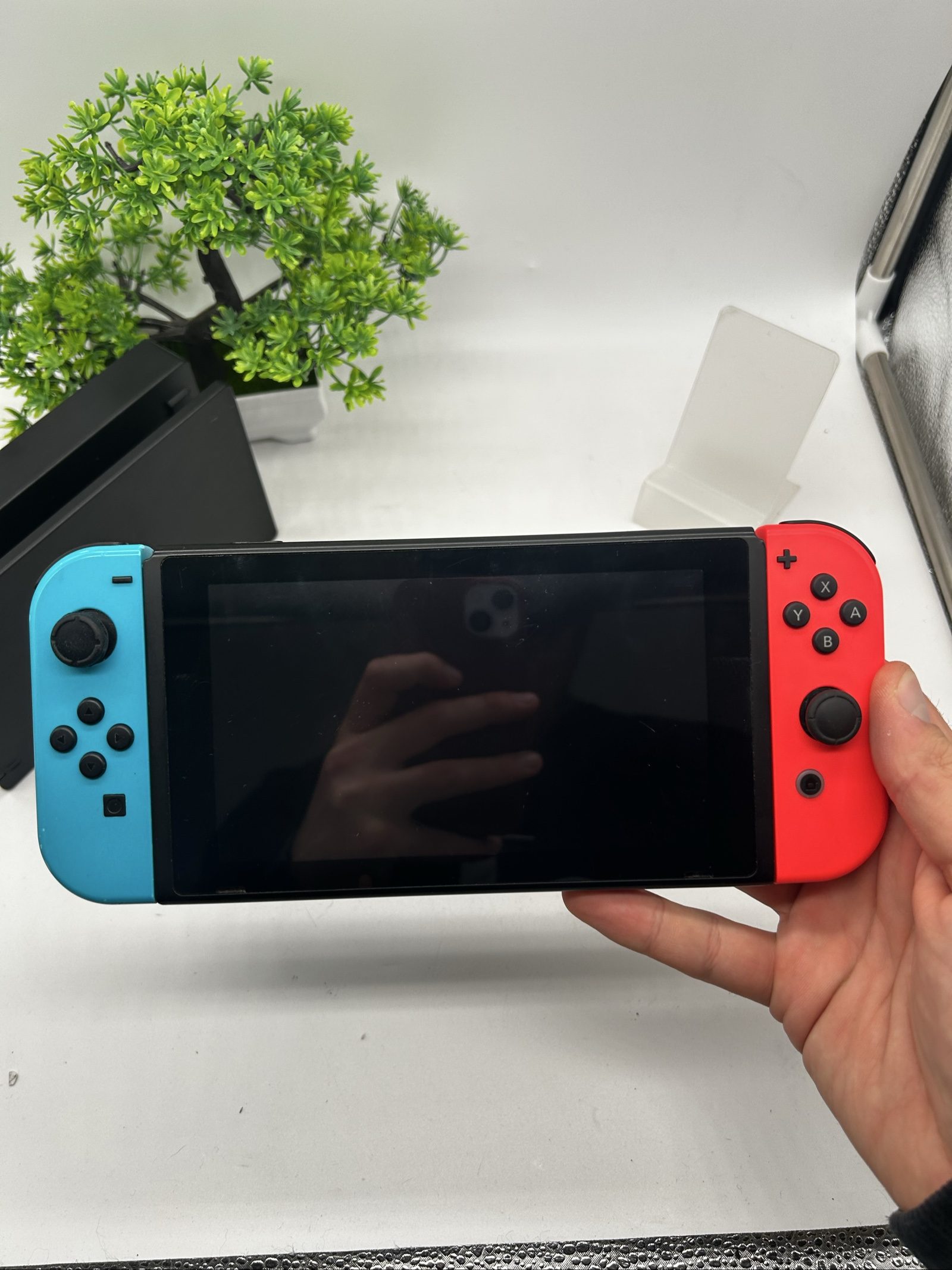 Nintendo Switch V2 Blu/Rossa + Dock + Grip + Accessori + Custodia image 6