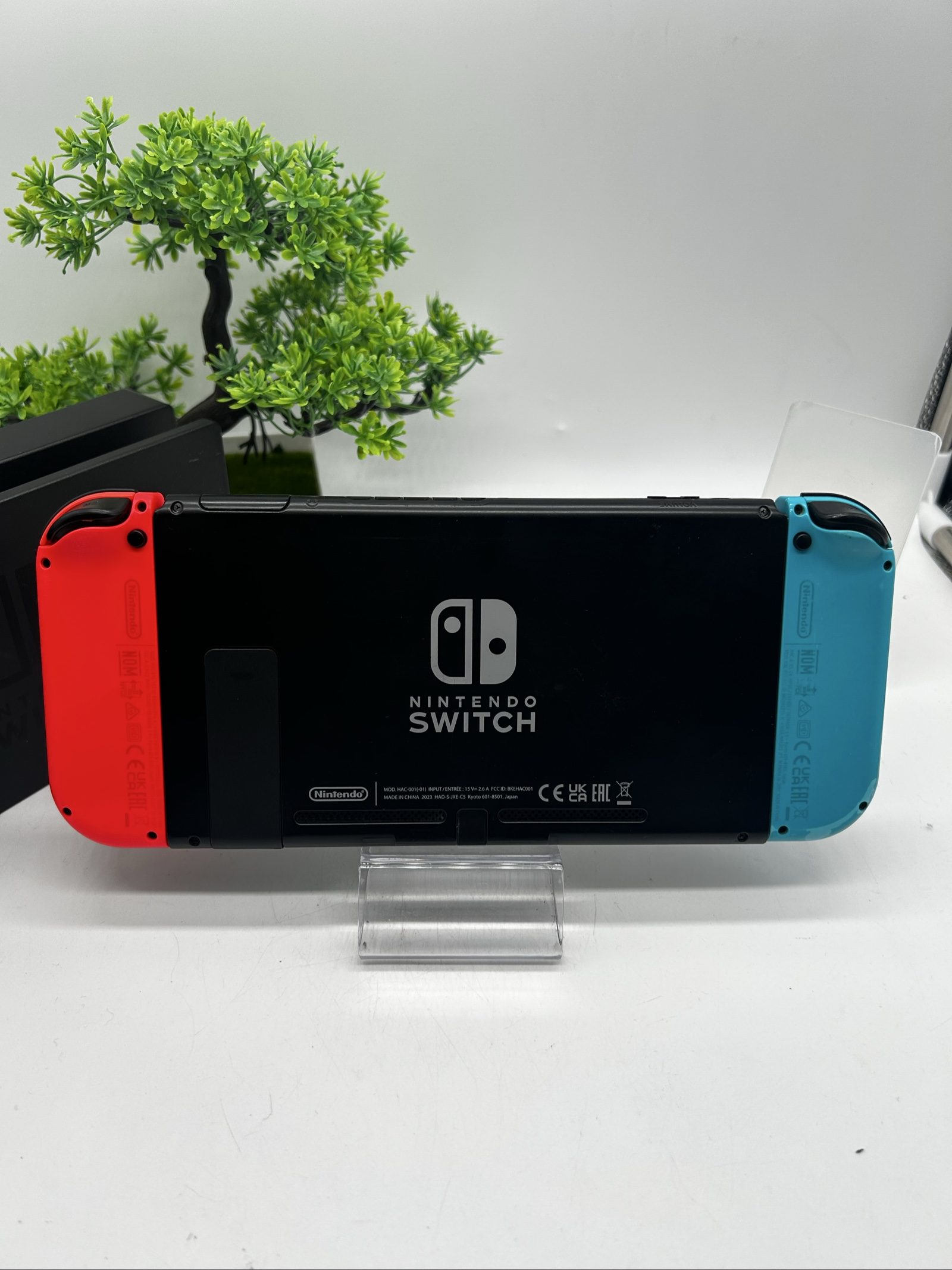 Nintendo Switch V2 Blu/Rossa + Dock + Grip + Accessori + Custodia image 9