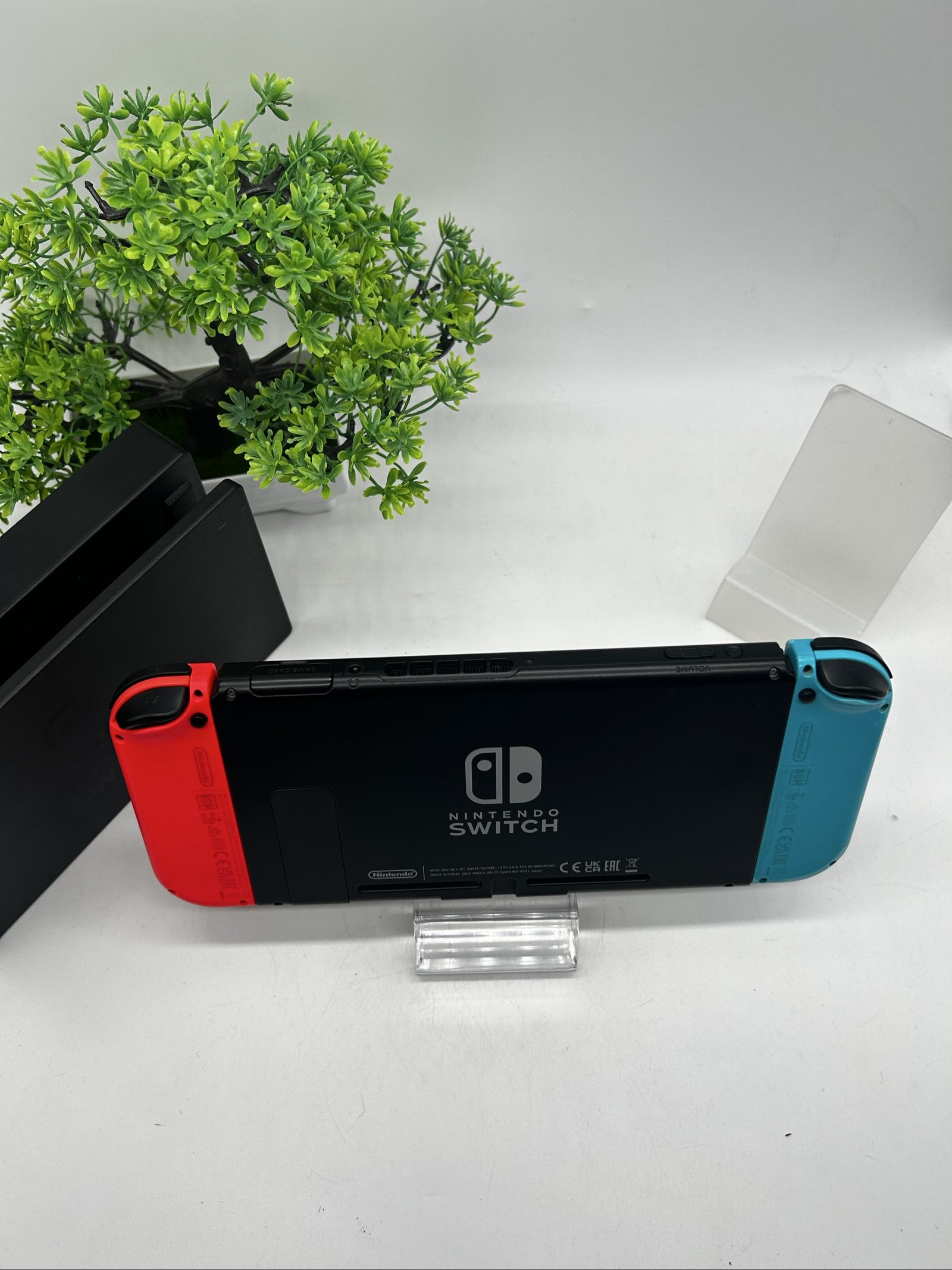 Nintendo Switch V2 Blu/Rossa + Dock + Grip + Accessori + Custodia image 10