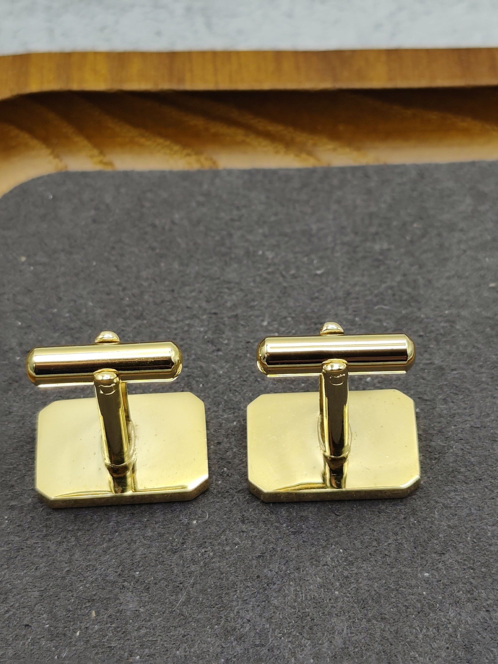 Covic Black & Gold Rectangular Cufflinks image 7