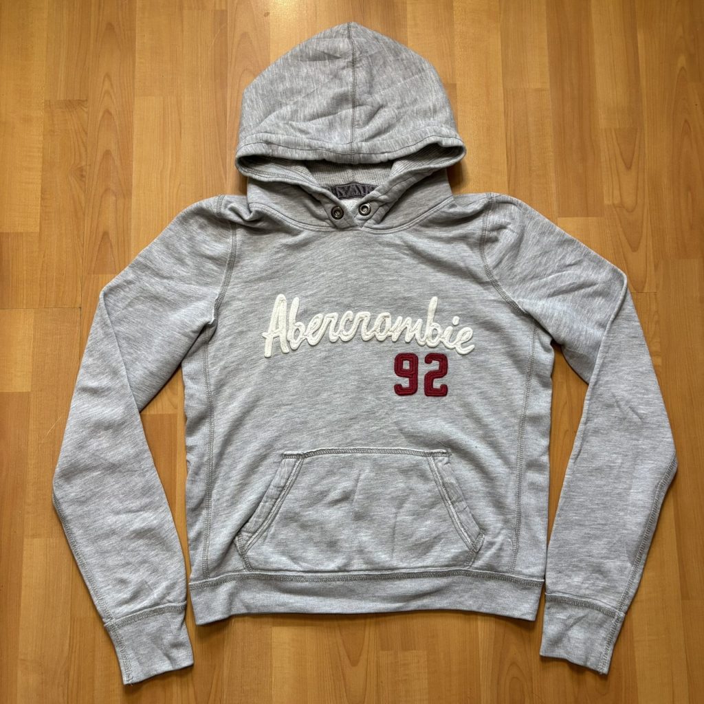 Vintage Y2K Abercrombie & Fitch Grey Pullover Hoodie Script 92 Size S