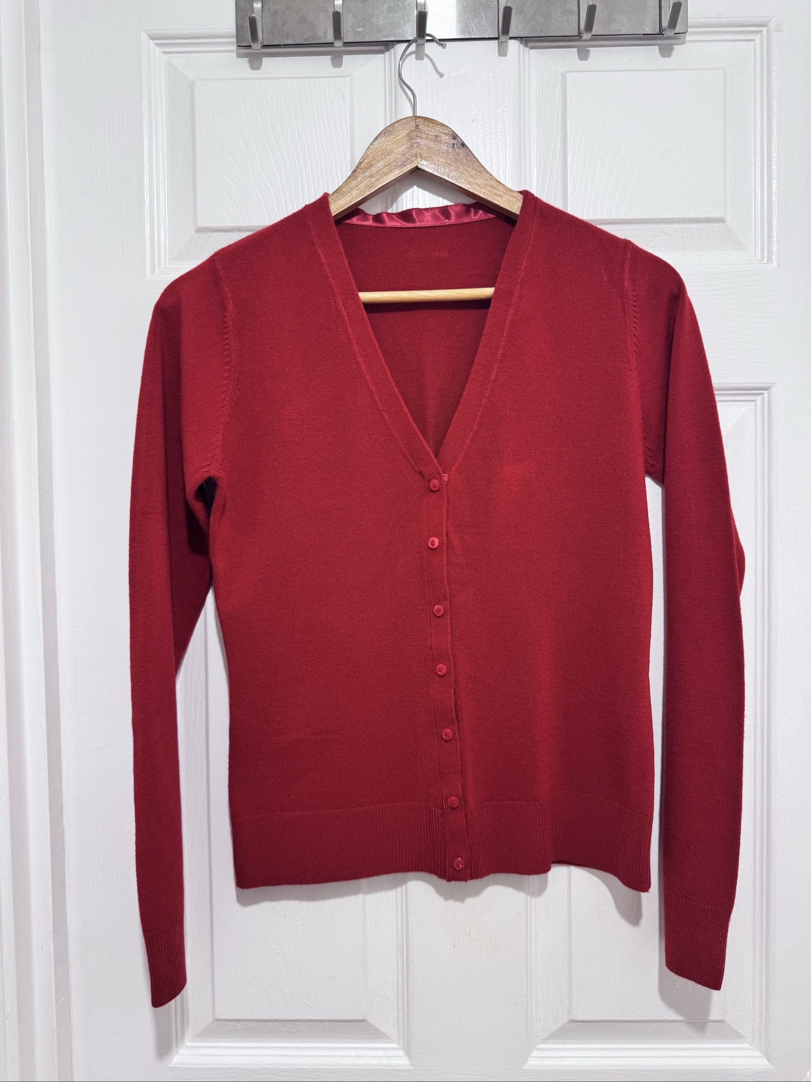 Red Women's V-Neck Button-Up Cardigan Medium