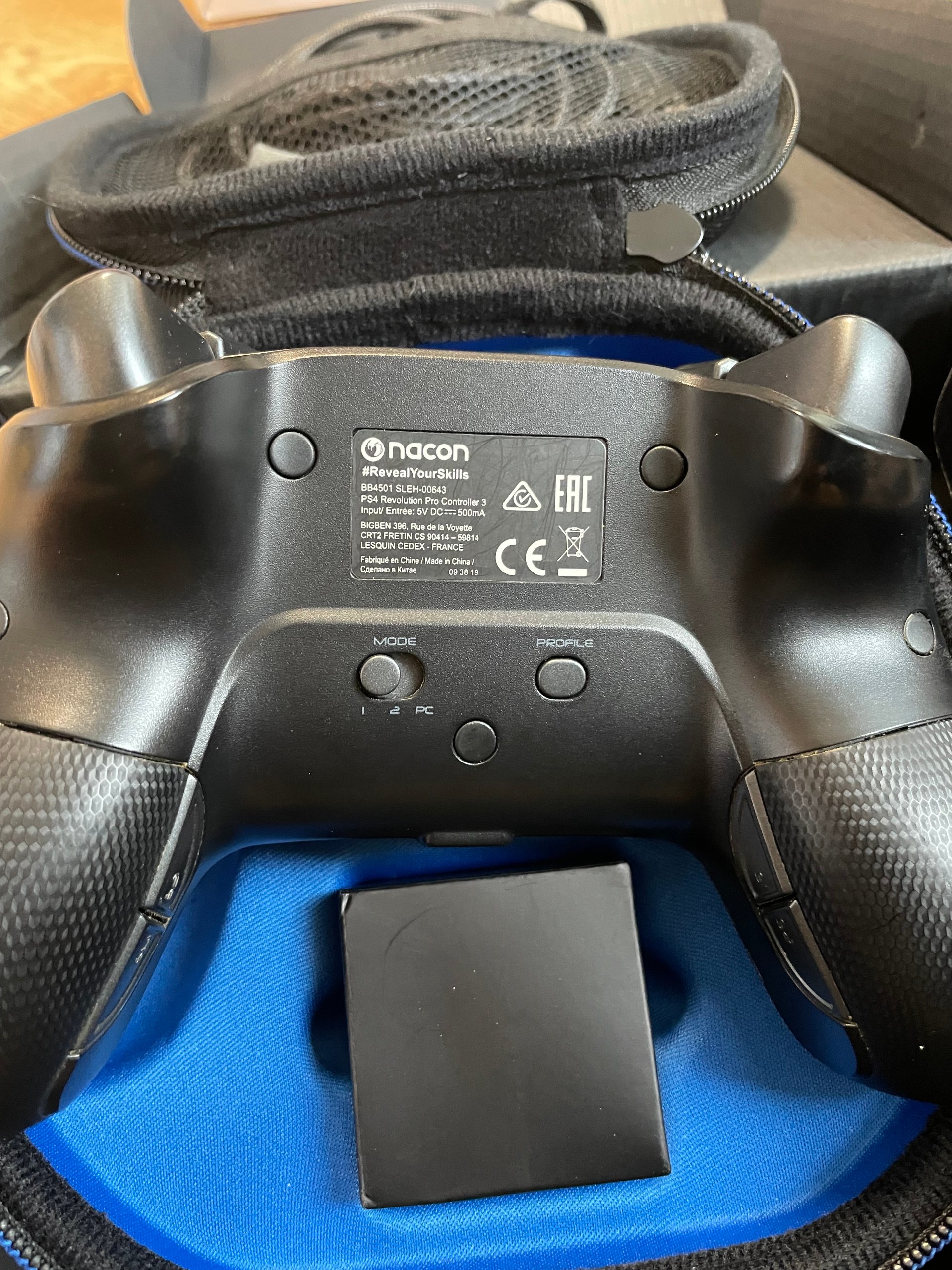 Nacon Revolution Pro Controller 3 (PS4 / PC) – Compleet in Doos & Hardcase (Z.G.A.N.) image 2