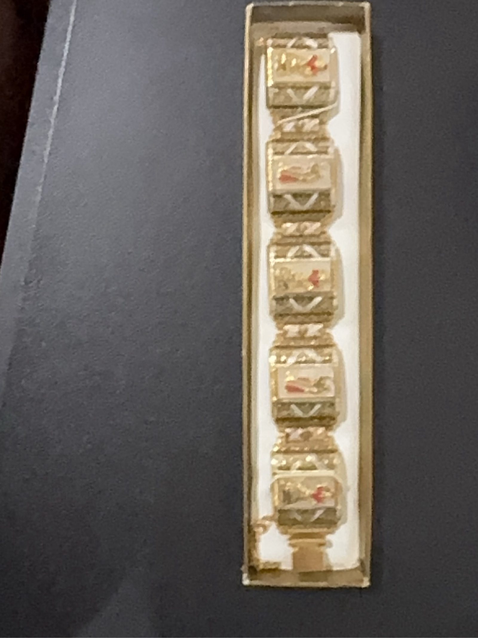 Vintage Gold Tone Women's Link Bracelet Asian Motif One Size