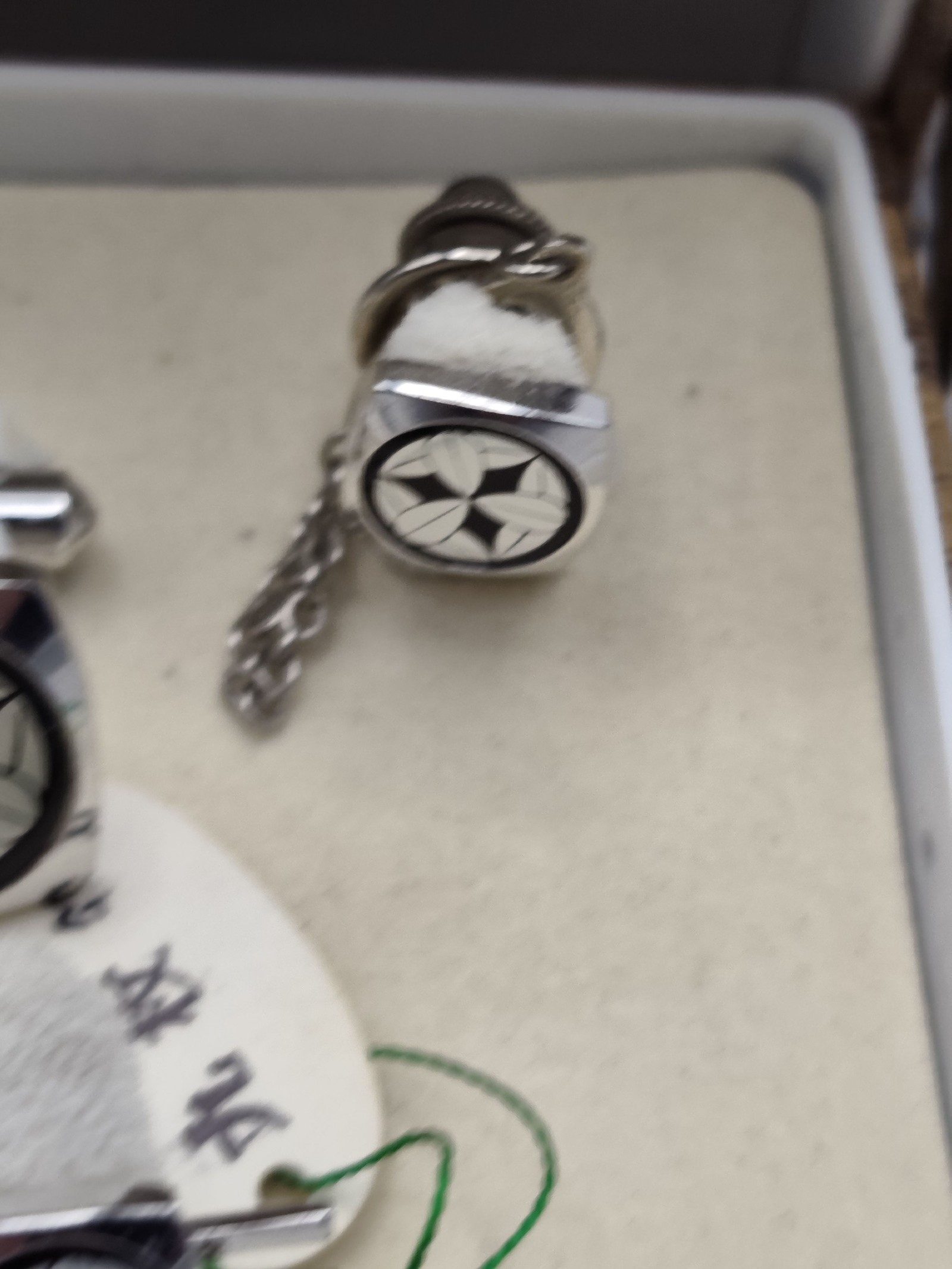 Japanese Silver & Black Crest Pattern Cufflinks Tie Clip & Stud Set image 5