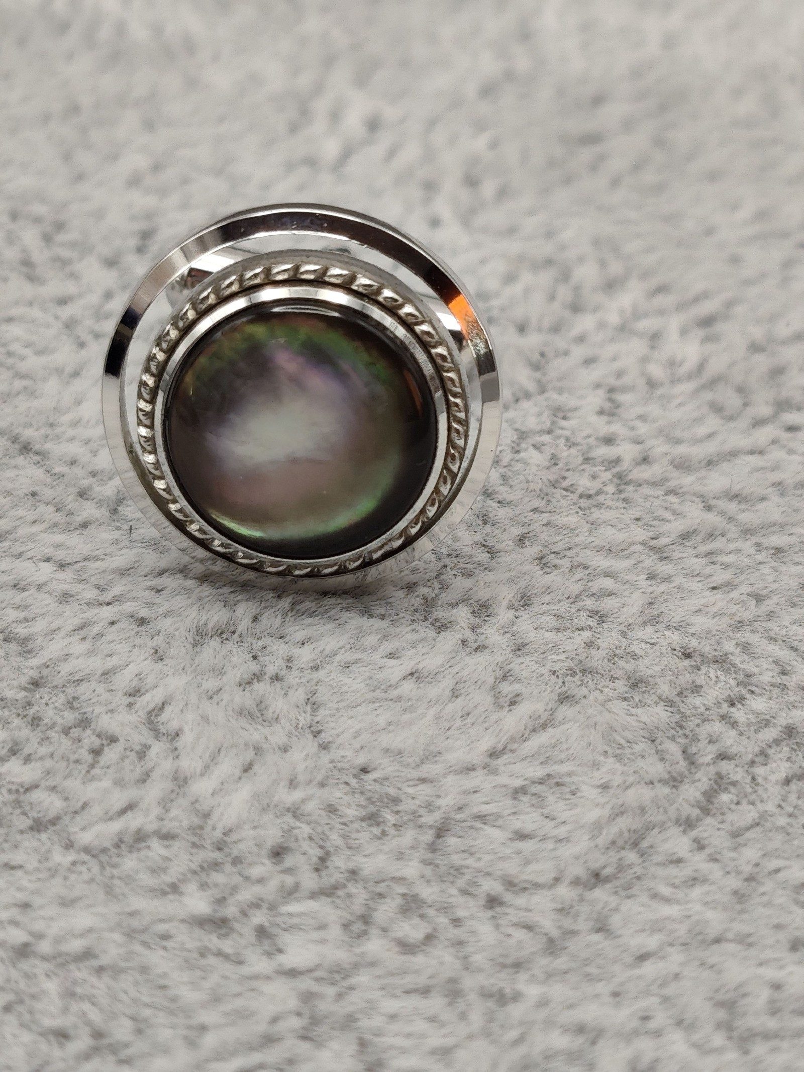 Black Lips Shell Silver Cufflinks & Tie Clip Set image 5